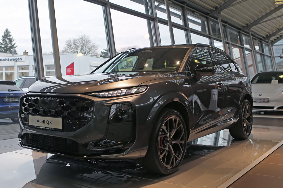 Der neue Audi Q3 e-hybrid bei Borgmann im Schirrhof