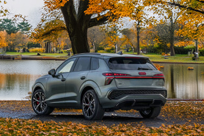 Der neue Audi Q3 von hinten Der neue Audi Q3 von hinten