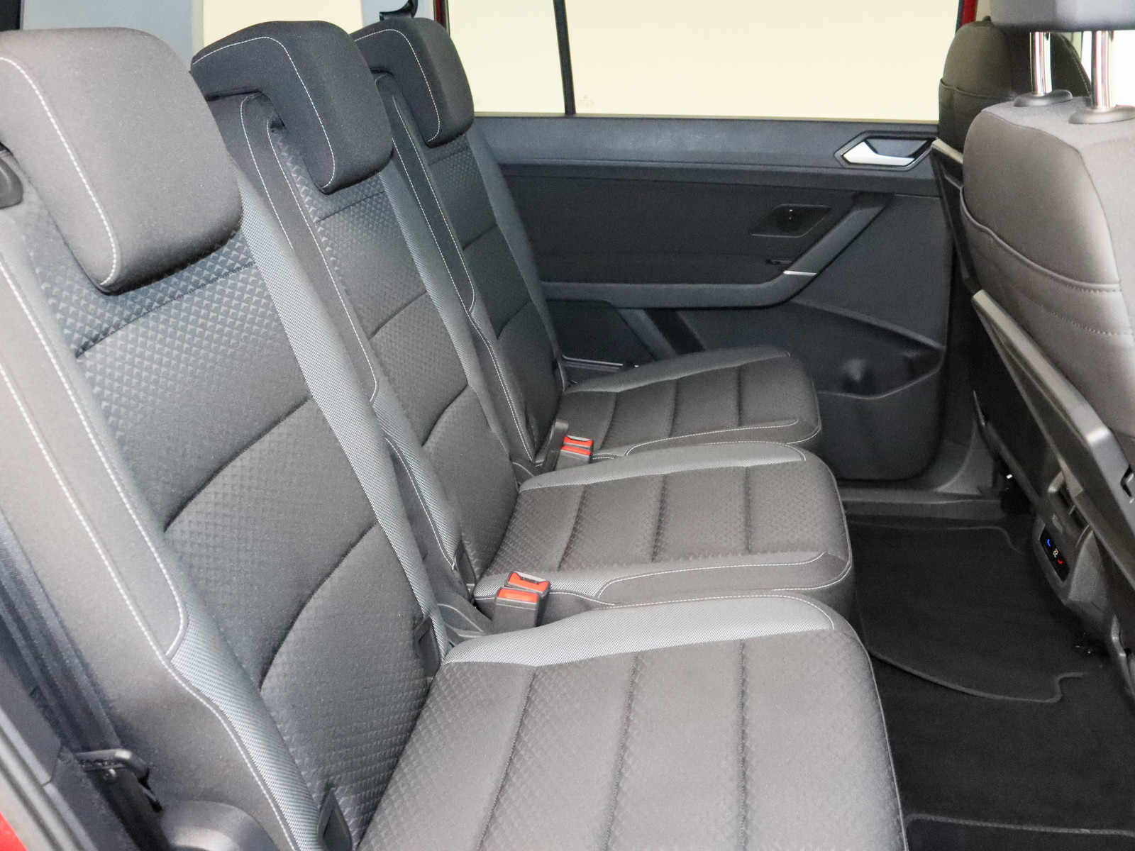 Spannende Vw Touran Active Ausstattung Ebenbild