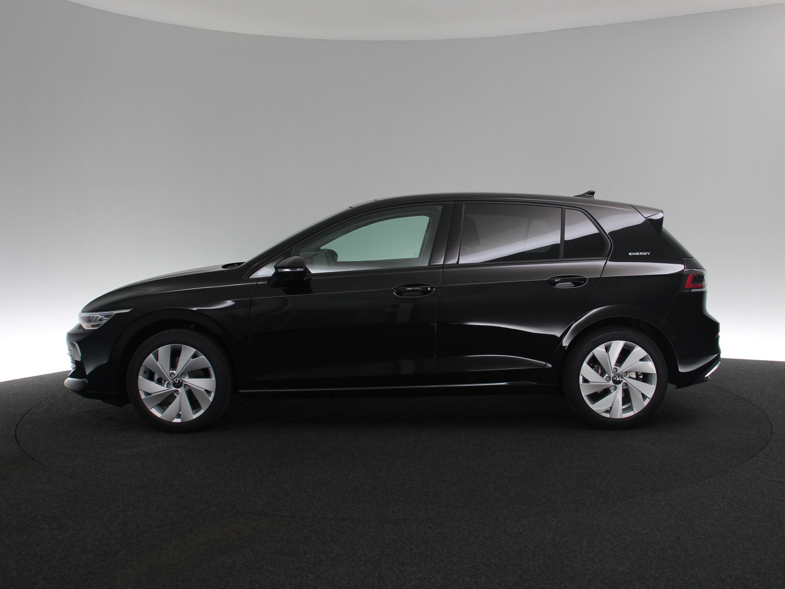 VW Golf VIII 1.5 eTSI 110 kW Life VW Golf VIII 1.5 eTSI 110 kW Life