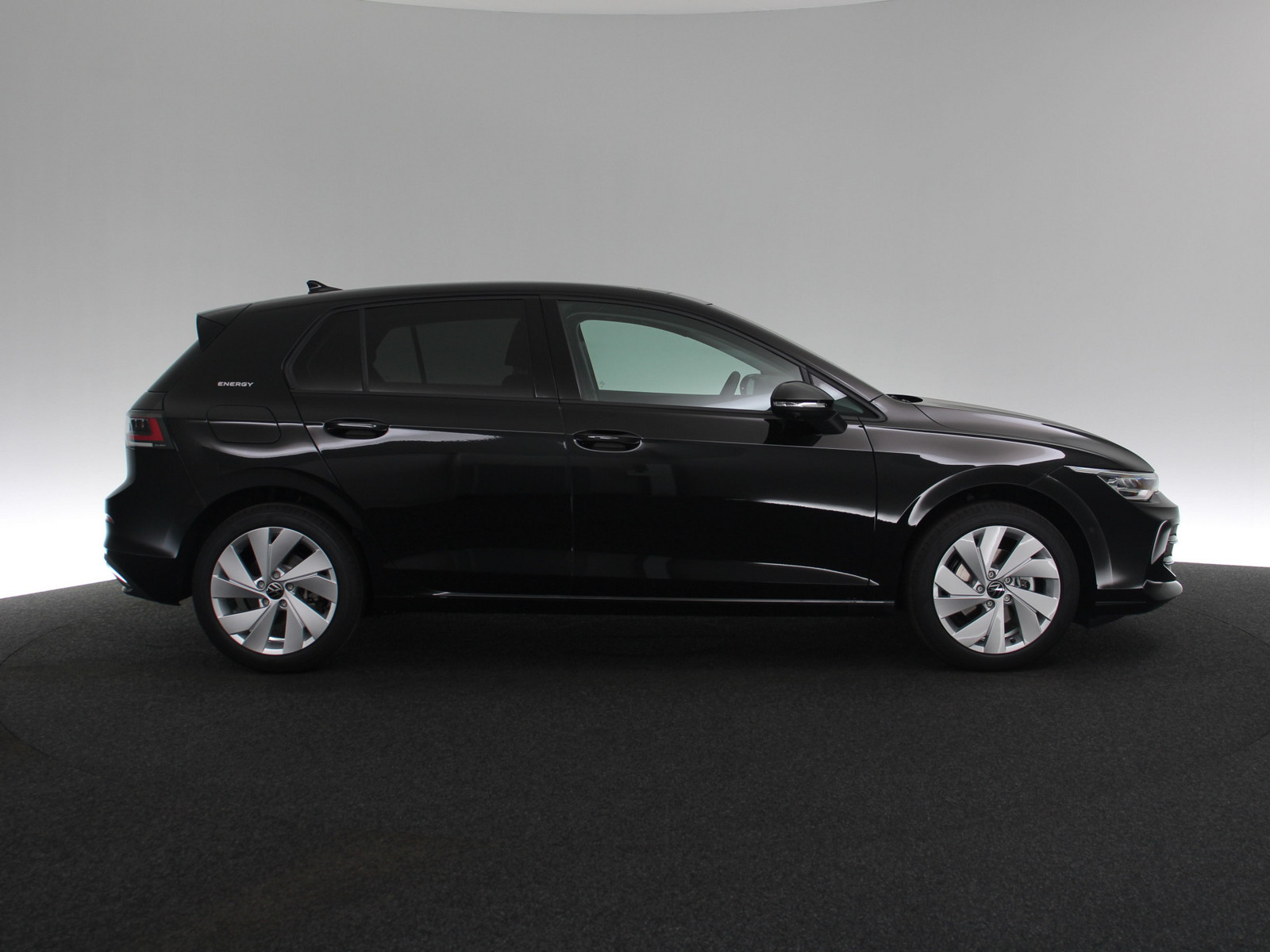 VW Golf VIII 1.5 eTSI 110 kW Life VW Golf VIII 1.5 eTSI 110 kW Life