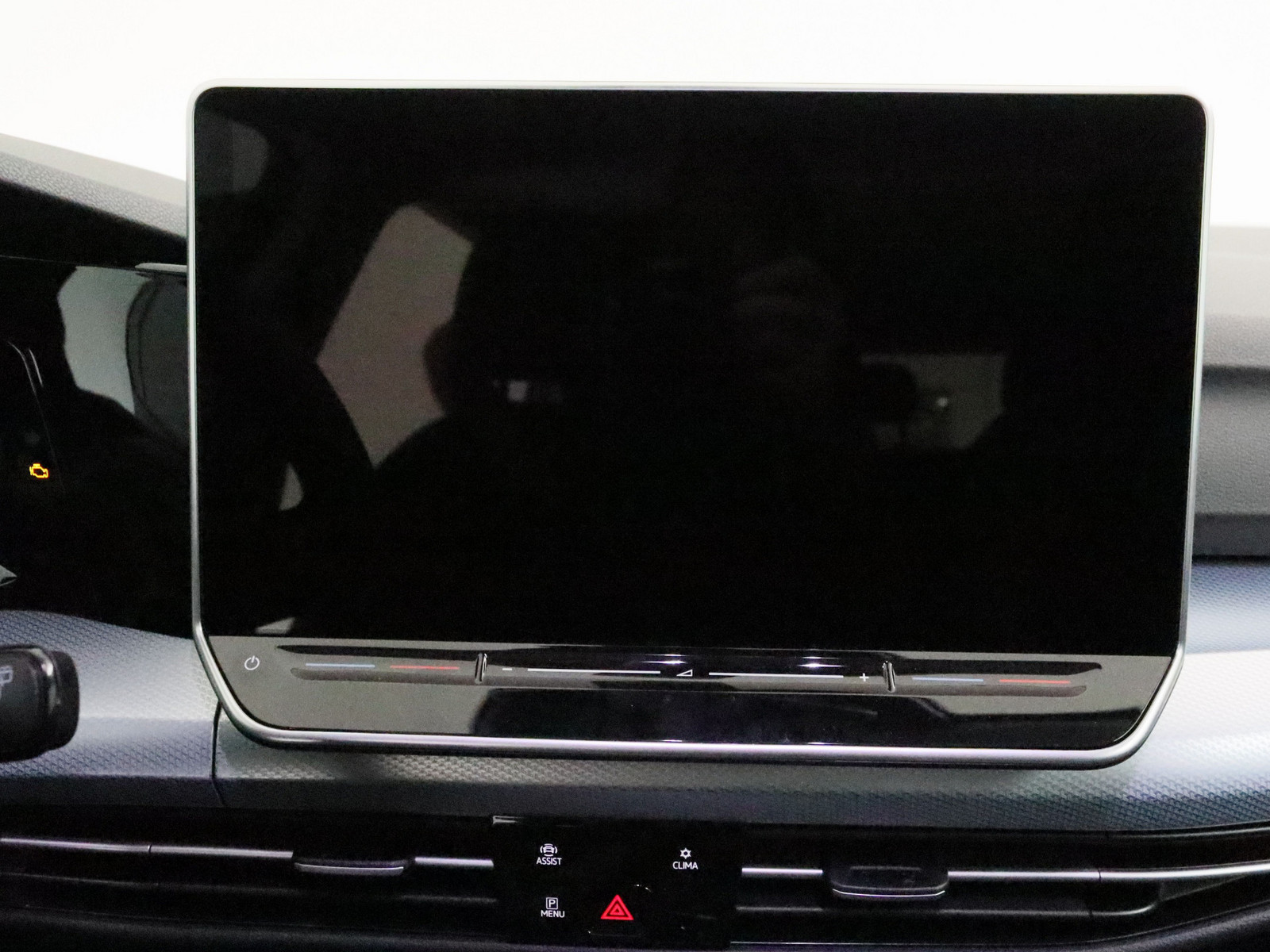 VW Golf VIII 1.5 eTSI 110 kW Life VW Golf VIII 1.5 eTSI 110 kW Life