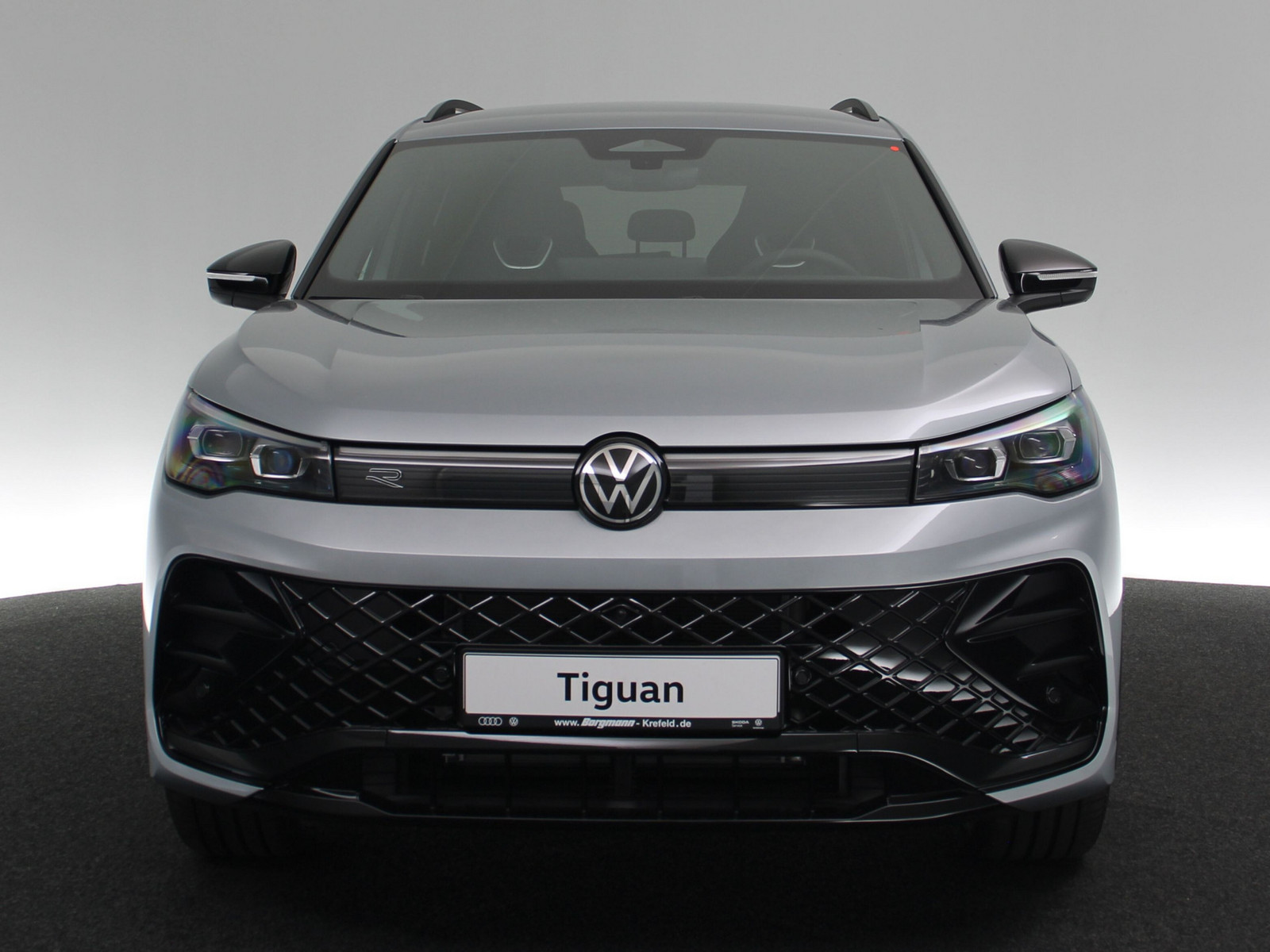 VW Tiguan 1.5 TSI eHybrid R-Line VW Tiguan 1.5 TSI eHybrid R-Line