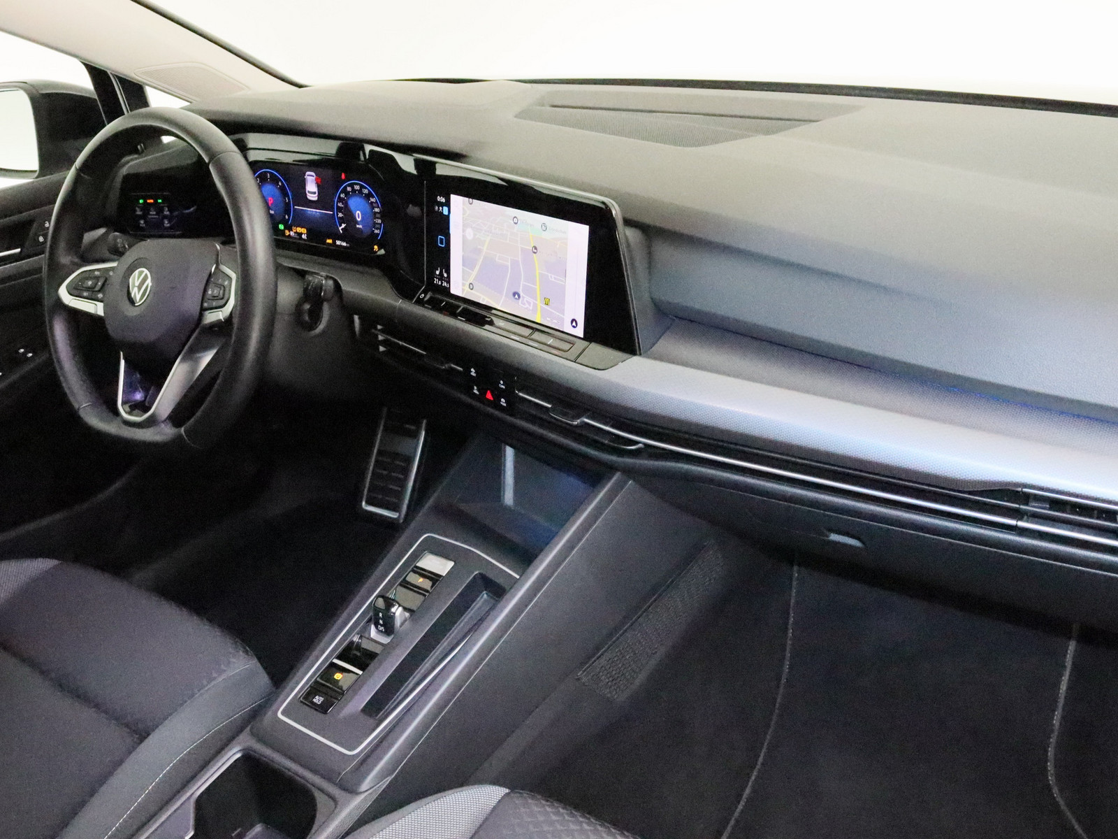 VW Golf VIII 2.0 TDI Active VW Golf VIII 2.0 TDI Active