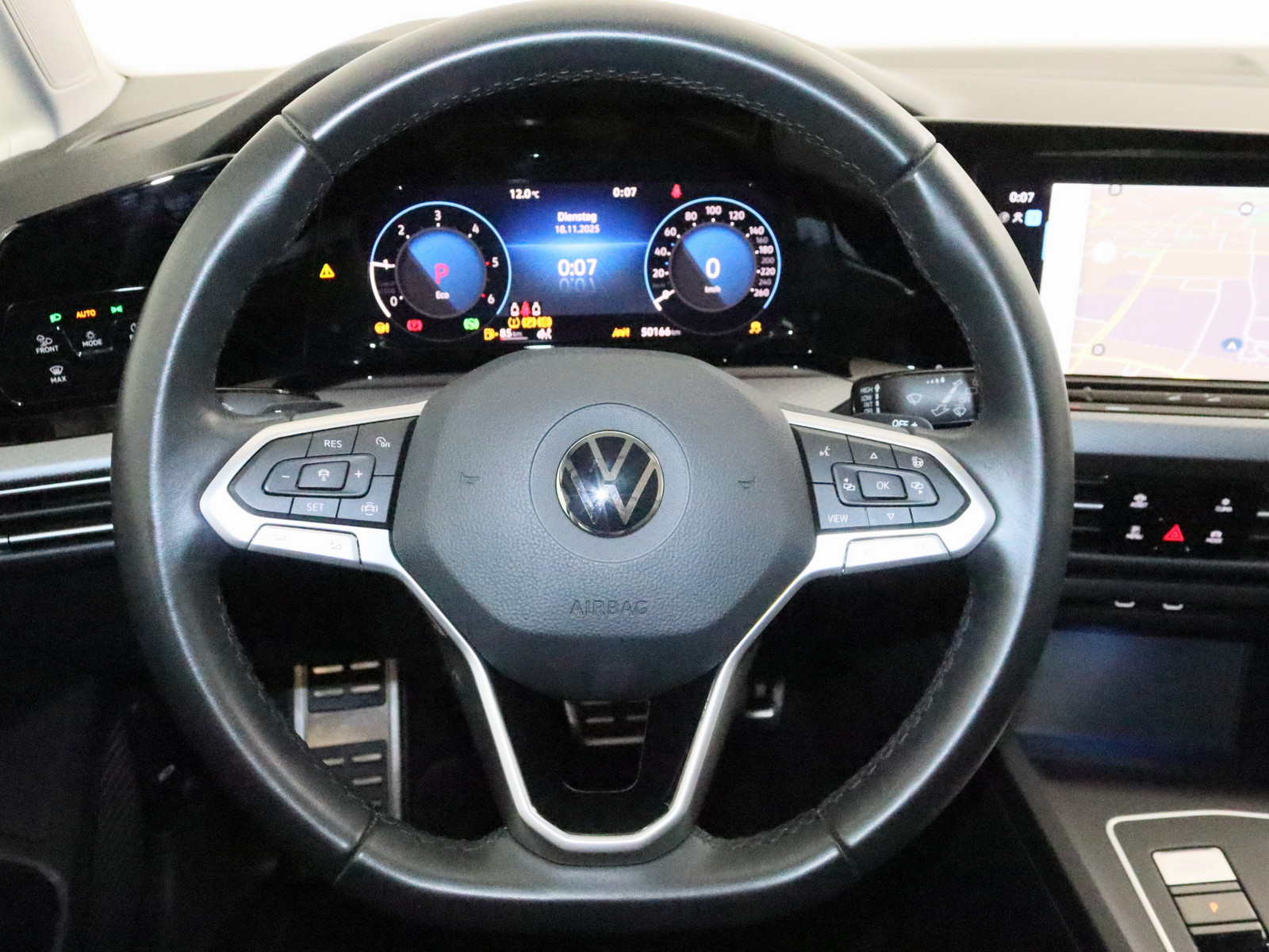 VW Golf VIII 2.0 TDI Active VW Golf VIII 2.0 TDI Active