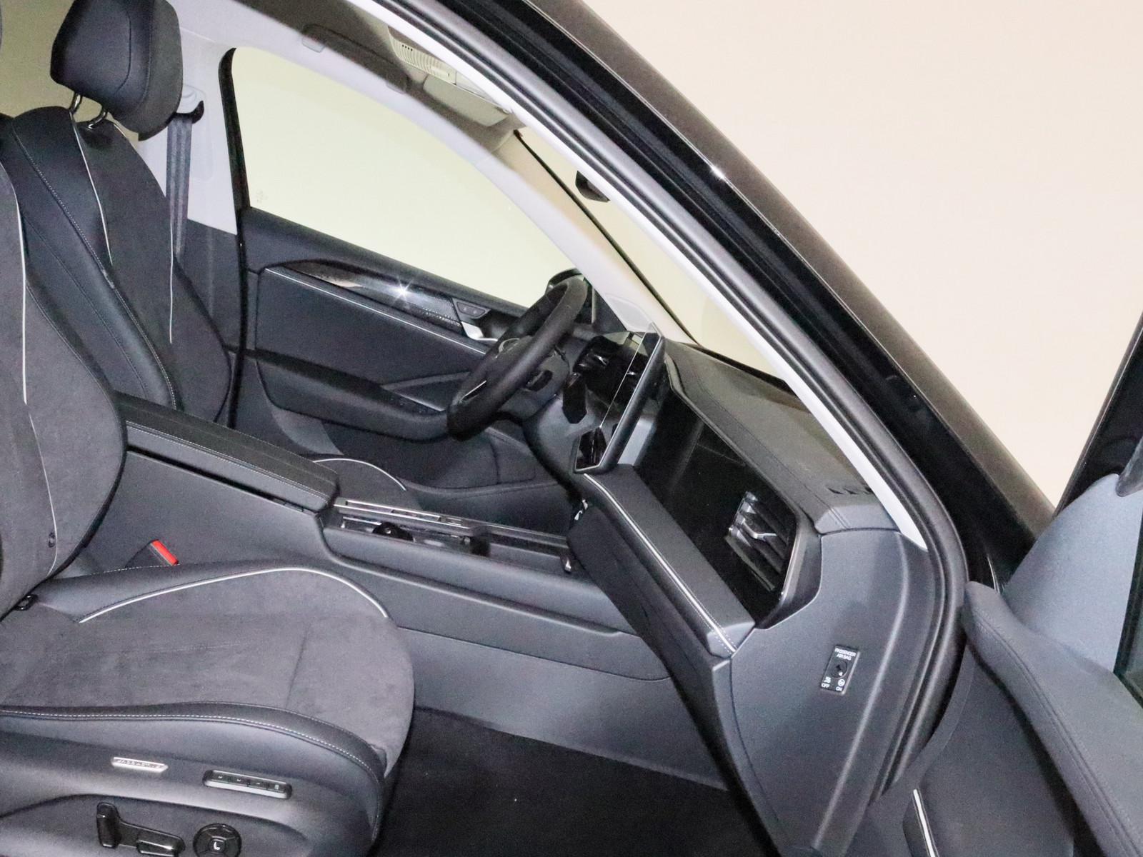 VW Passat 2.0 TDI Business VW Passat 2.0 TDI Business