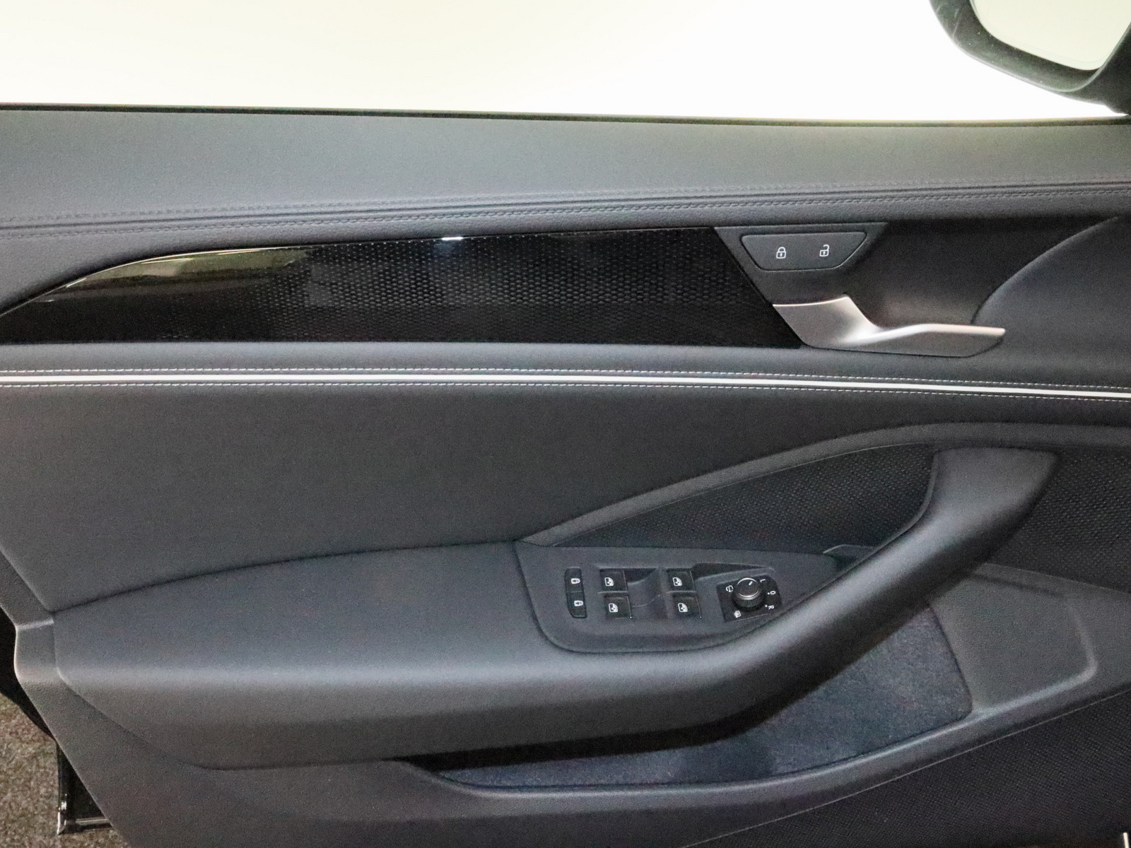 VW Passat 2.0 TDI Business VW Passat 2.0 TDI Business