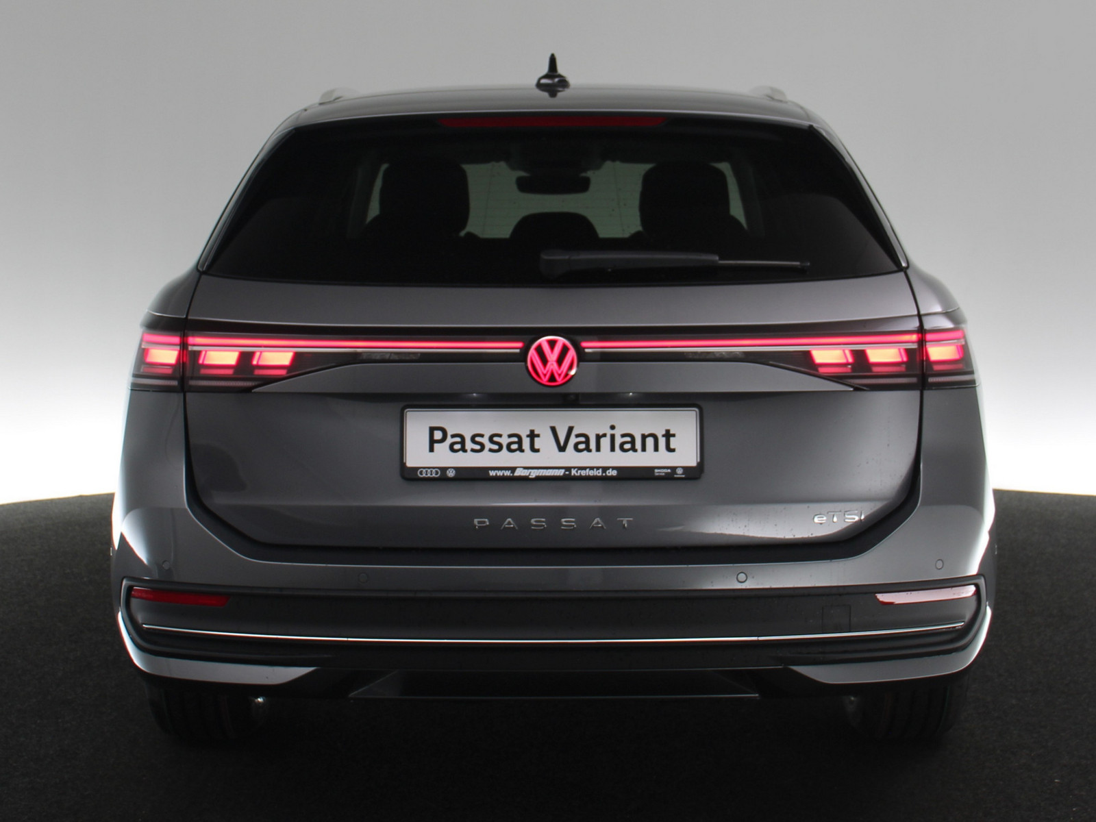 VW Passat 1.5 eTSI Business VW Passat 1.5 eTSI Business