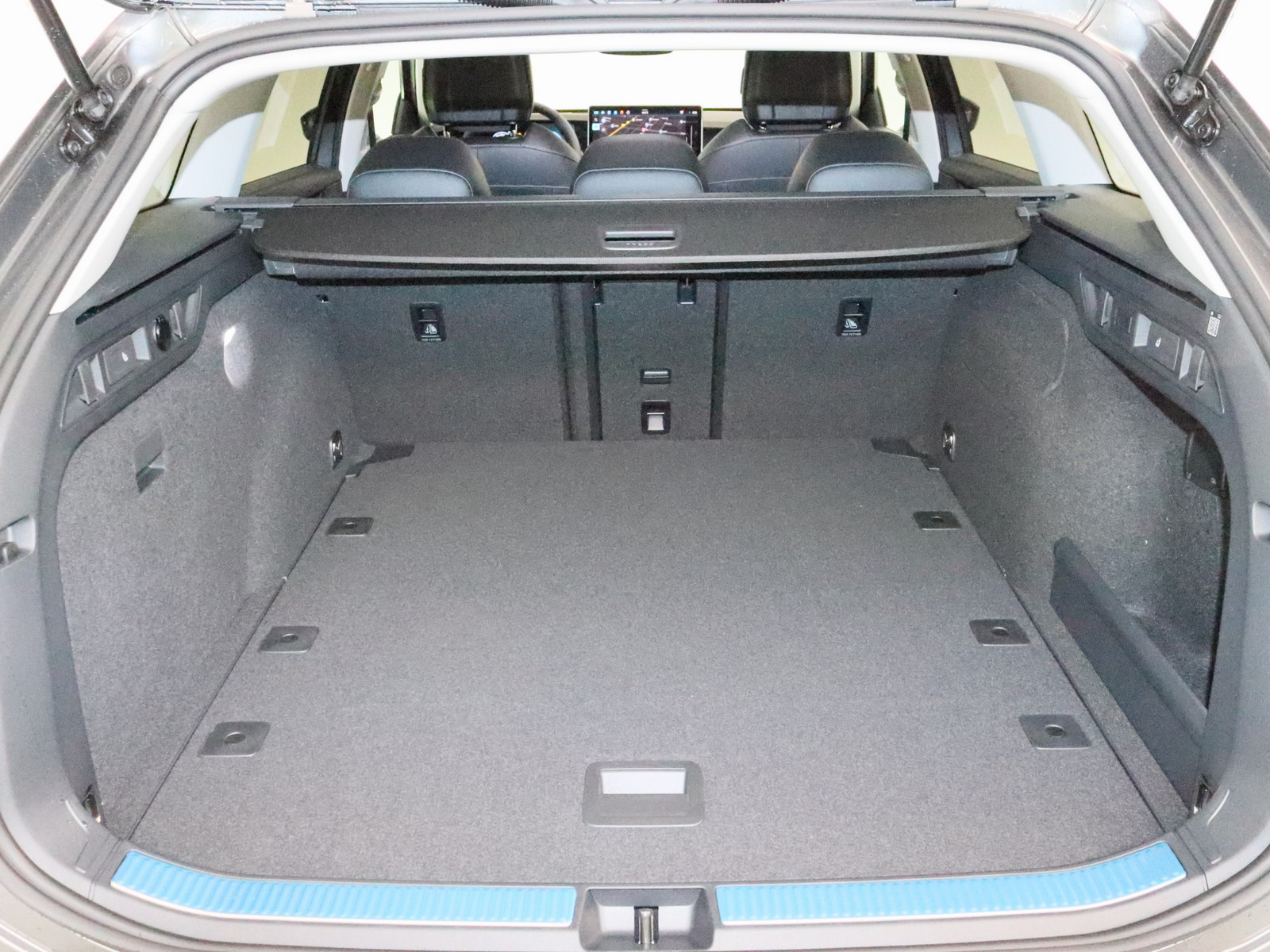 VW Passat 1.5 eTSI Business VW Passat 1.5 eTSI Business