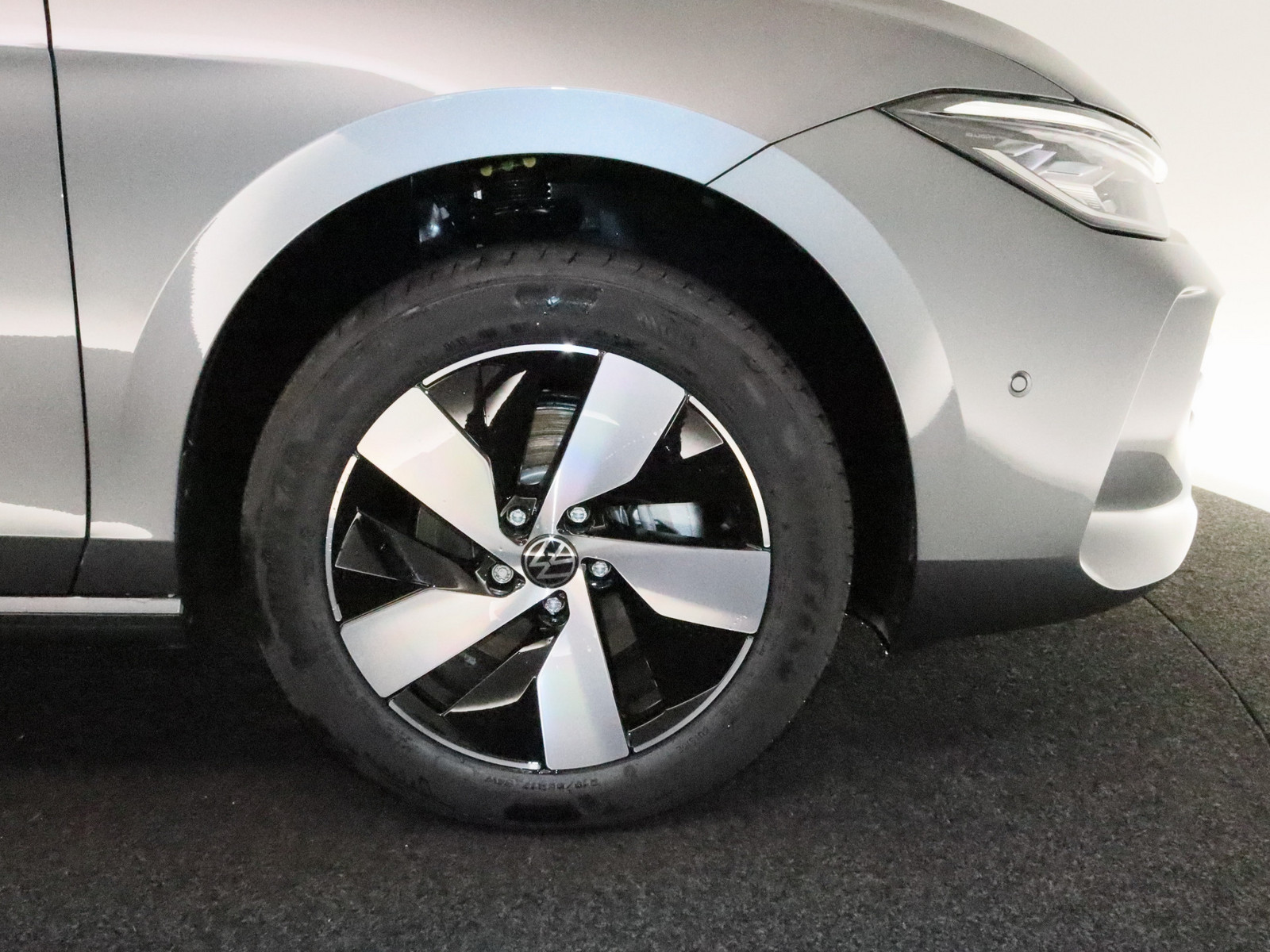 VW Passat 1.5 eTSI Business VW Passat 1.5 eTSI Business