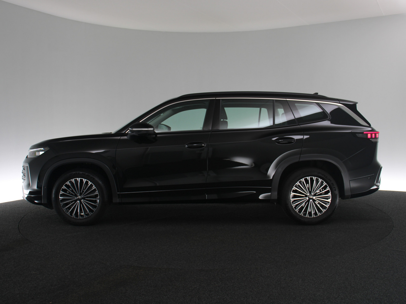 VW Tayron 1.5 eTSI Life VW Tayron 1.5 eTSI Life