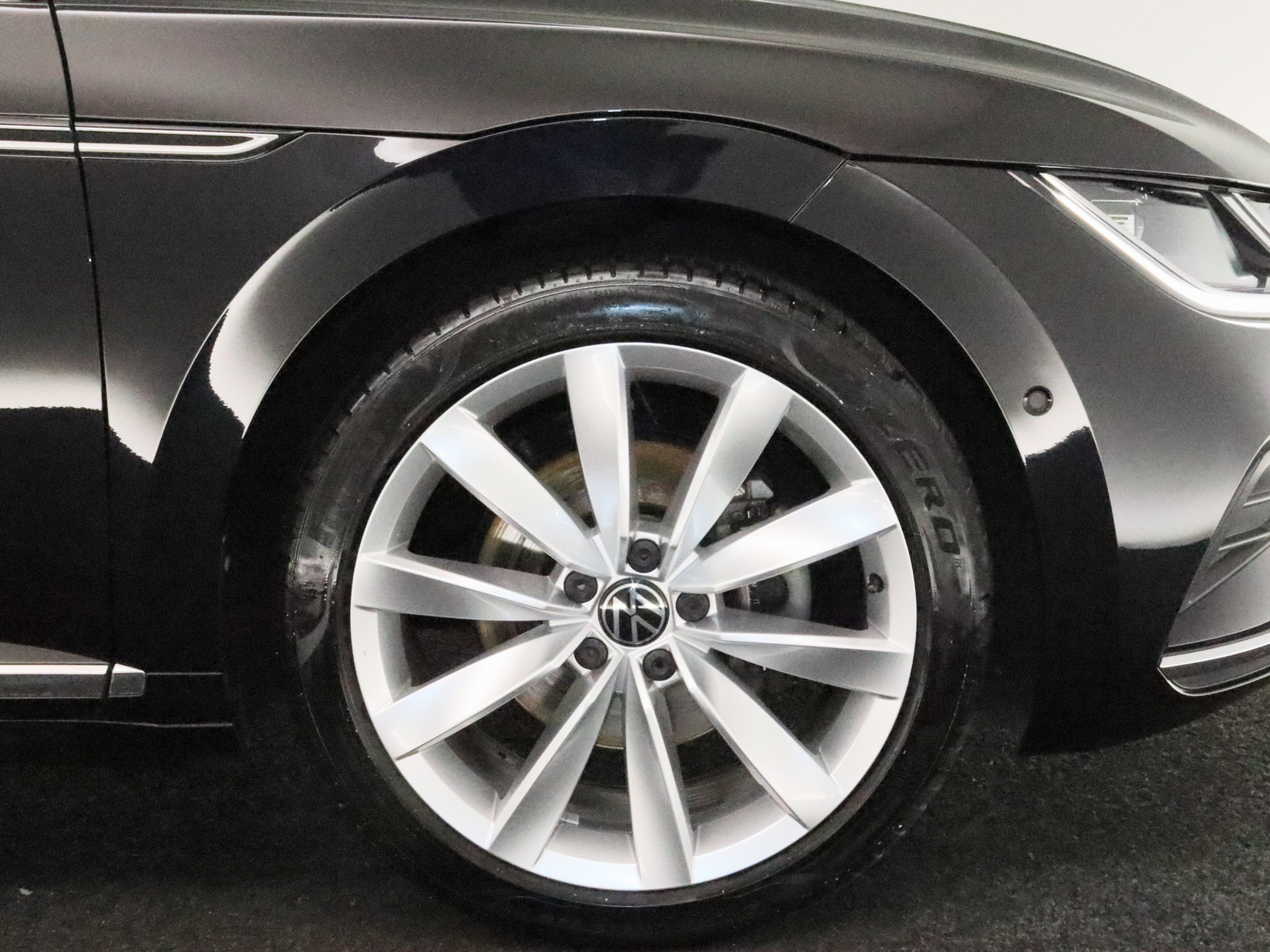 VW Arteon 2.0 TDI Elegance VW Arteon 2.0 TDI Elegance