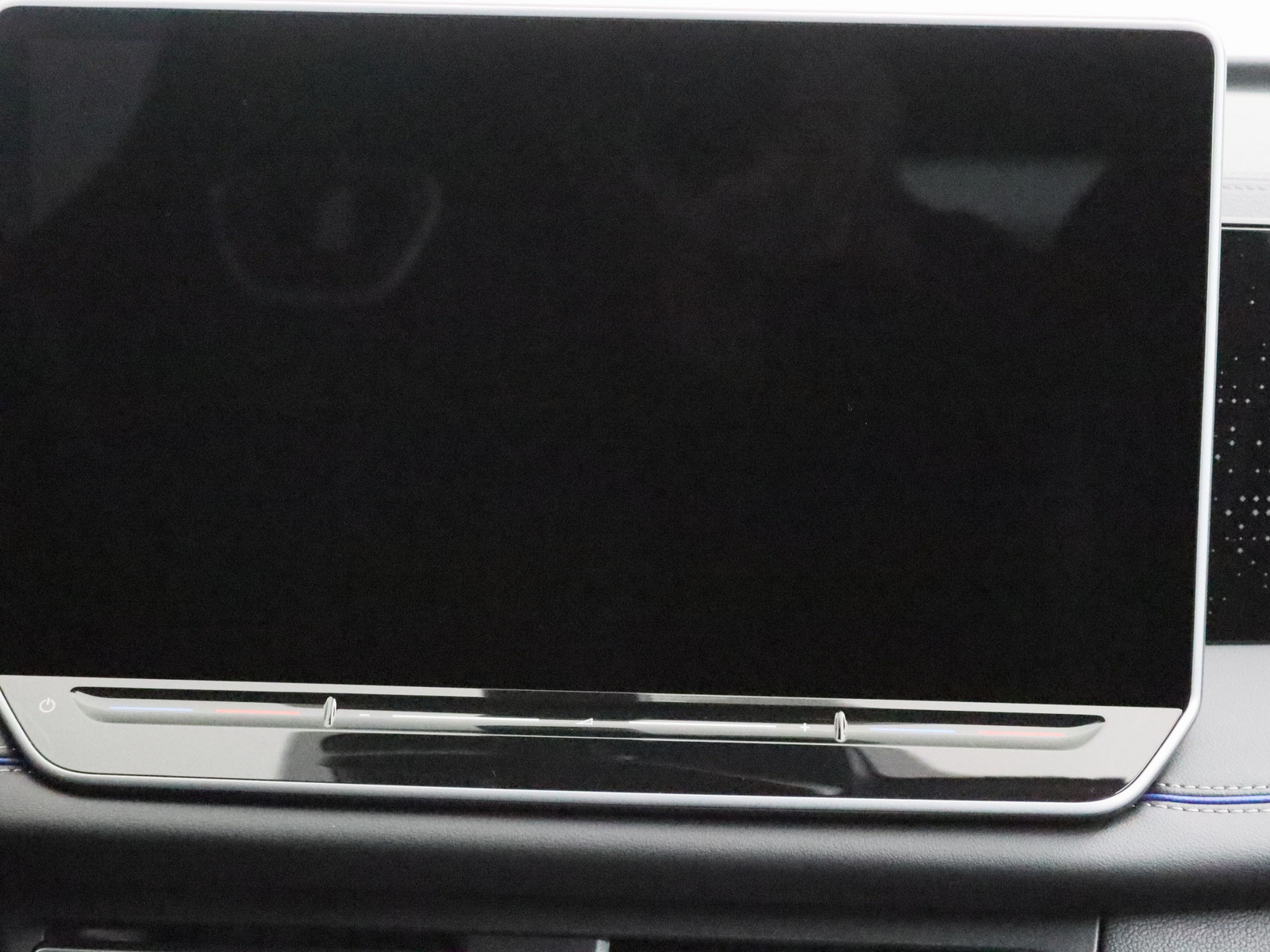 VW Tiguan 1.5 TSI eHybrid R-Line VW Tiguan 1.5 TSI eHybrid R-Line