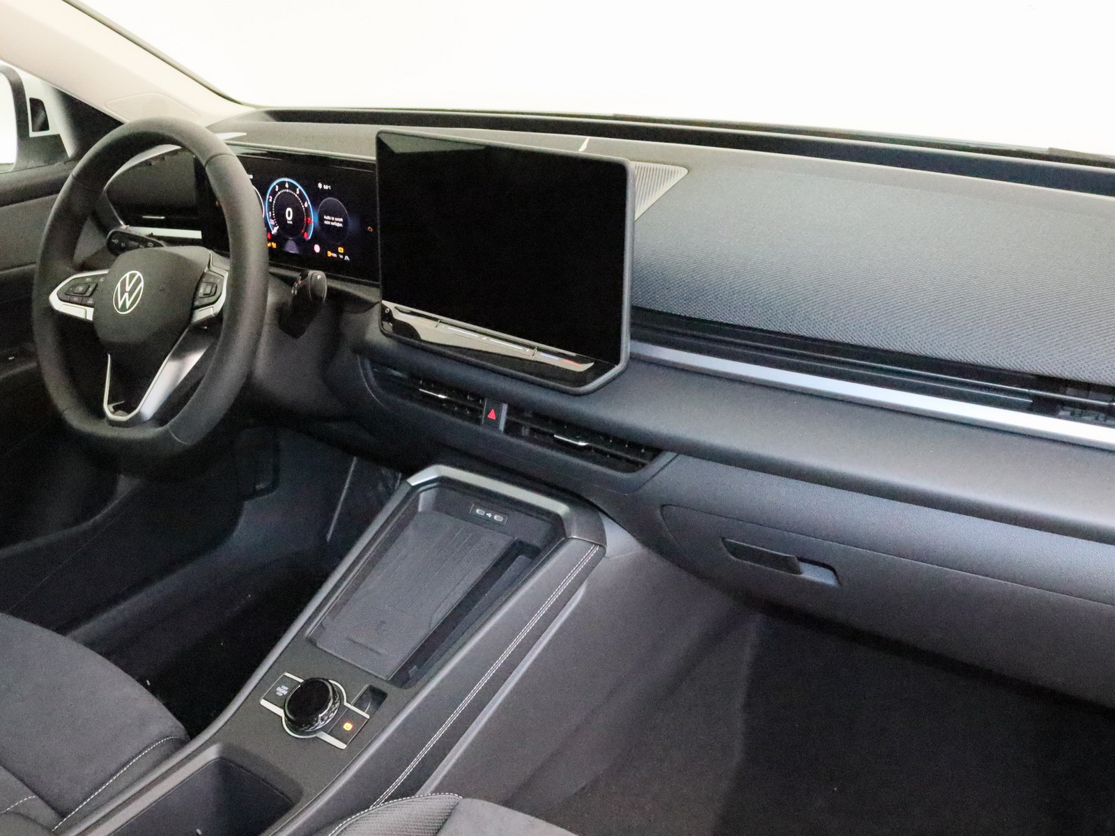 VW T-Roc 1.5 eTSI Style VW T-Roc 1.5 eTSI Style