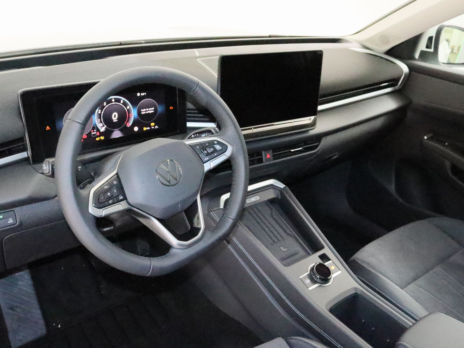 VW T-Roc 1.5 eTSI Style VW T-Roc 1.5 eTSI Style