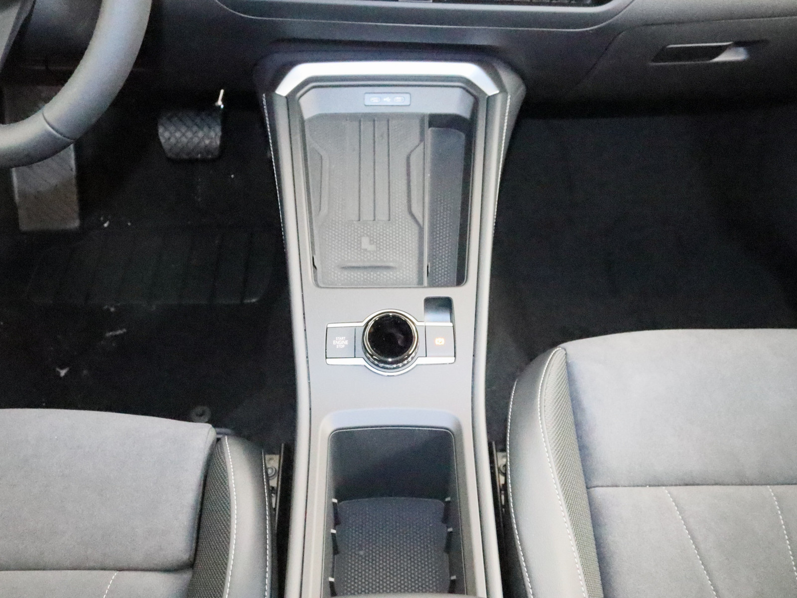 VW T-Roc 1.5 eTSI Style VW T-Roc 1.5 eTSI Style