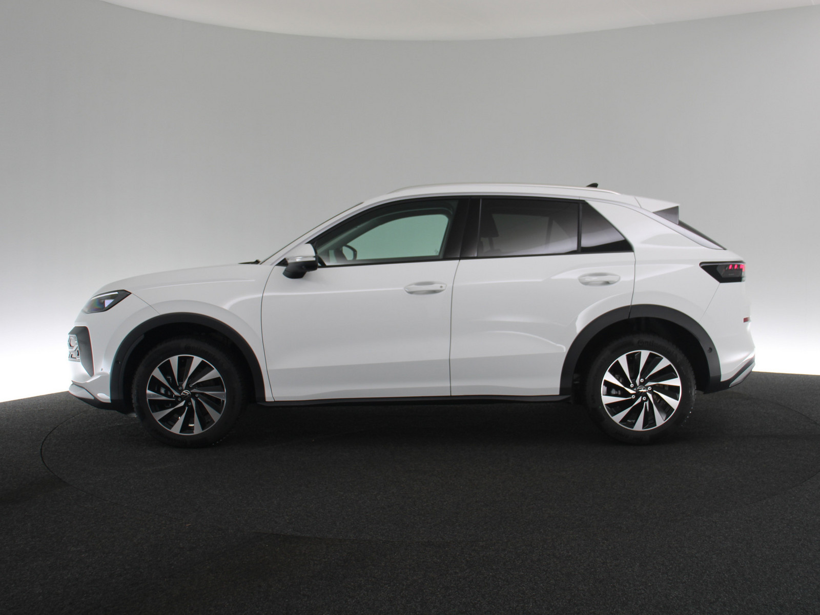 VW T-Roc 1.5 eTSI Style VW T-Roc 1.5 eTSI Style