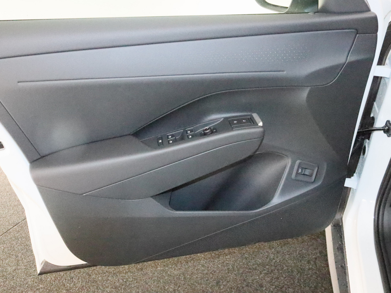 VW T-Roc 1.5 eTSI Style VW T-Roc 1.5 eTSI Style