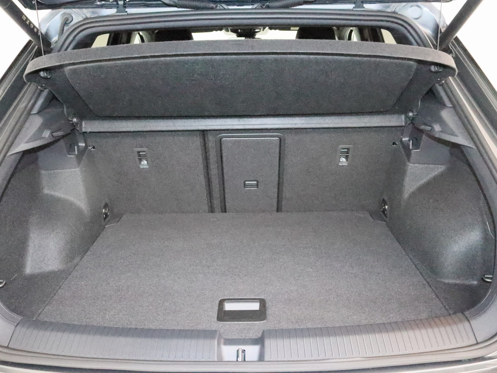 VW T-Roc 1.5 TSI R-Line VW T-Roc 1.5 TSI R-Line