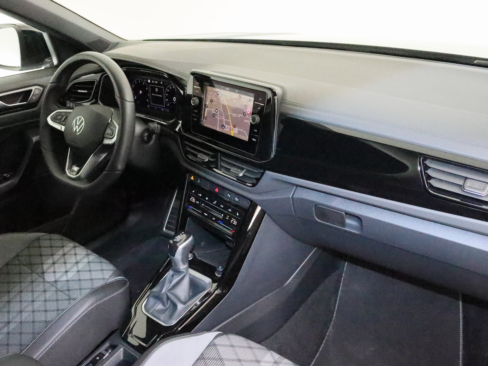 VW T-Roc 1.5 TSI R-Line VW T-Roc 1.5 TSI R-Line