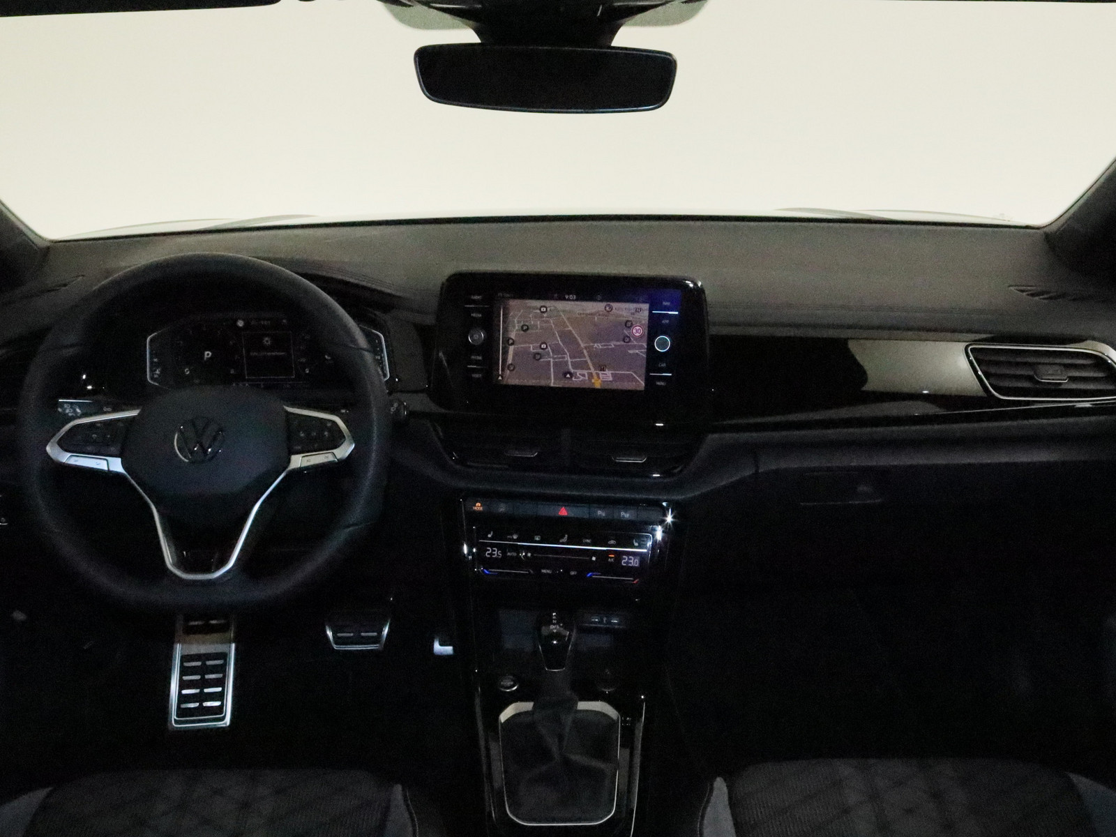 VW T-Roc 1.5 TSI R-Line VW T-Roc 1.5 TSI R-Line