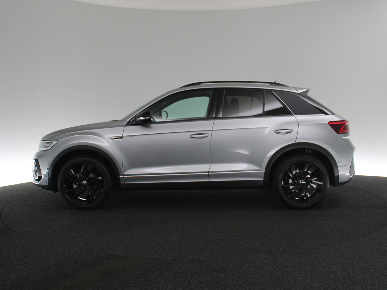 VW T-Roc 1.5 TSI R-Line VW T-Roc 1.5 TSI R-Line