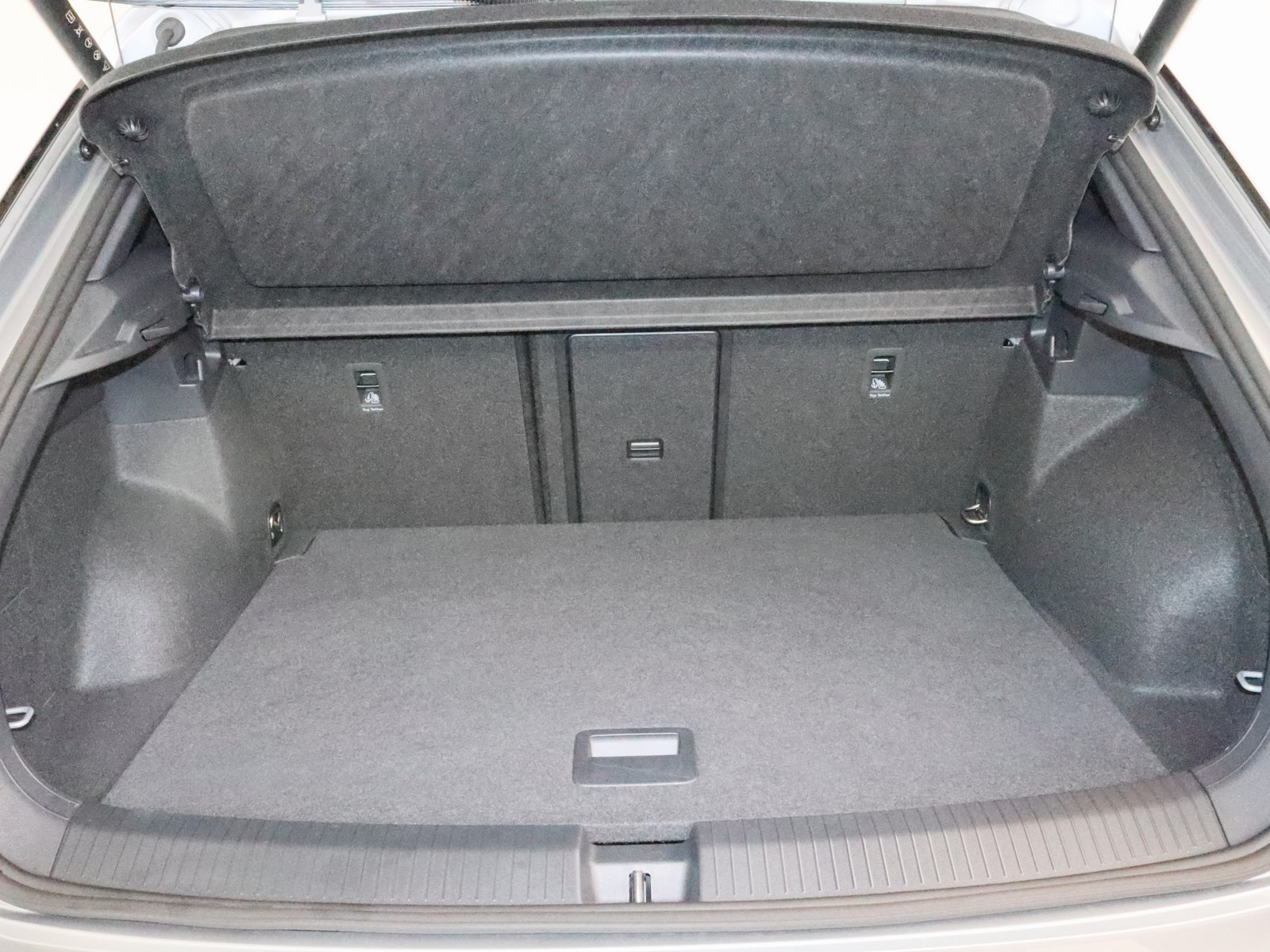 VW T-Roc 1.5 TSI R-Line VW T-Roc 1.5 TSI R-Line