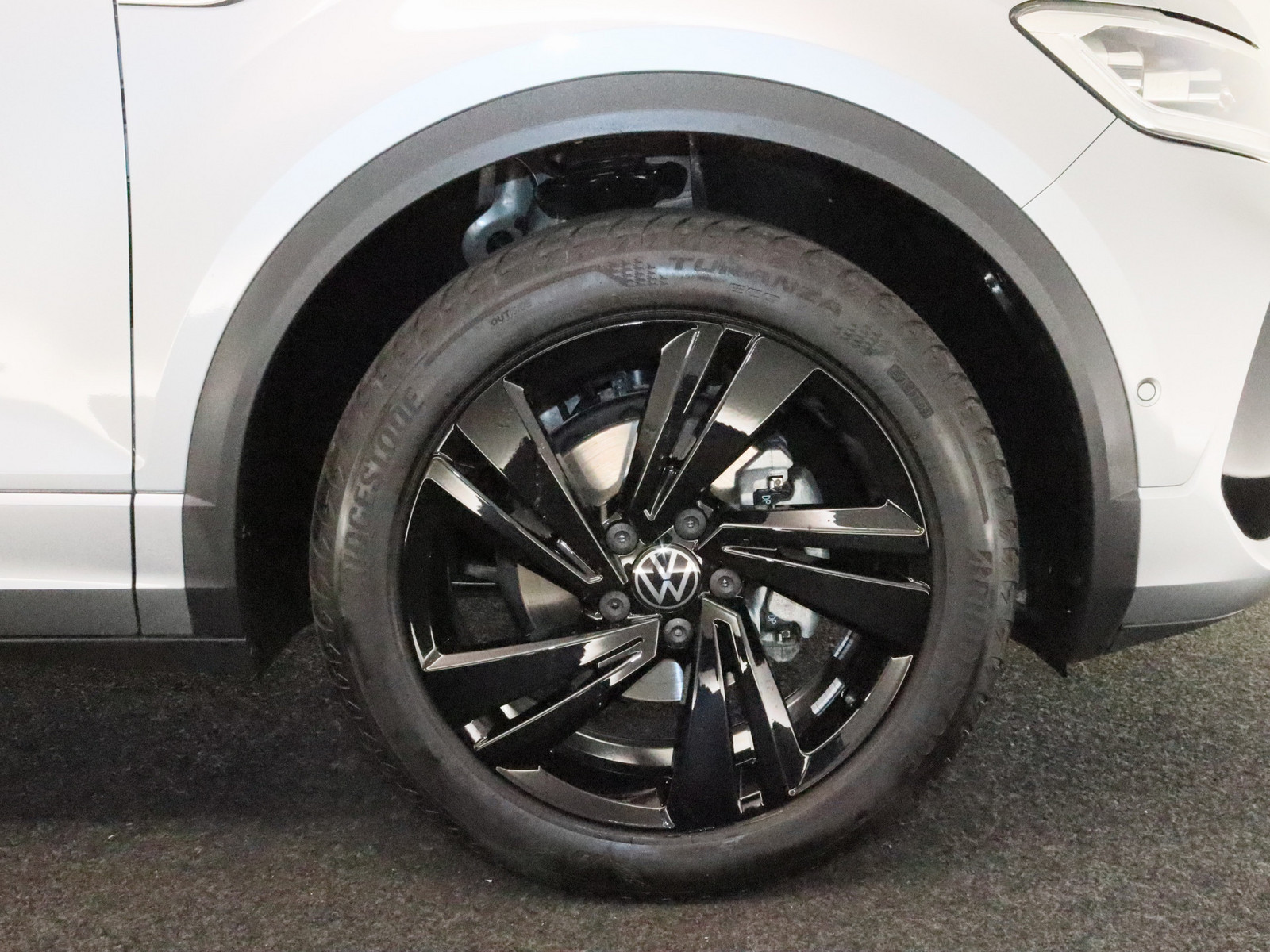 VW T-Roc 1.5 TSI R-Line VW T-Roc 1.5 TSI R-Line