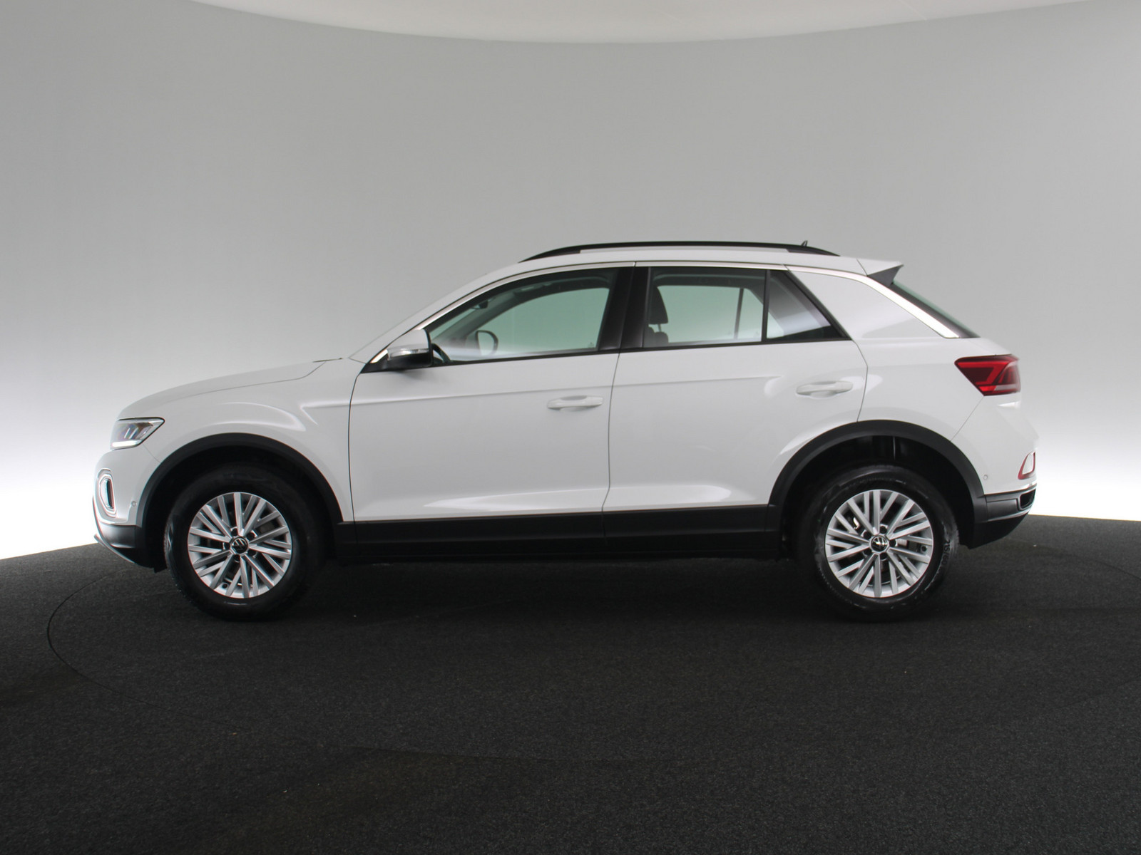 VW T-Roc 1.0 TSI Life VW T-Roc 1.0 TSI Life