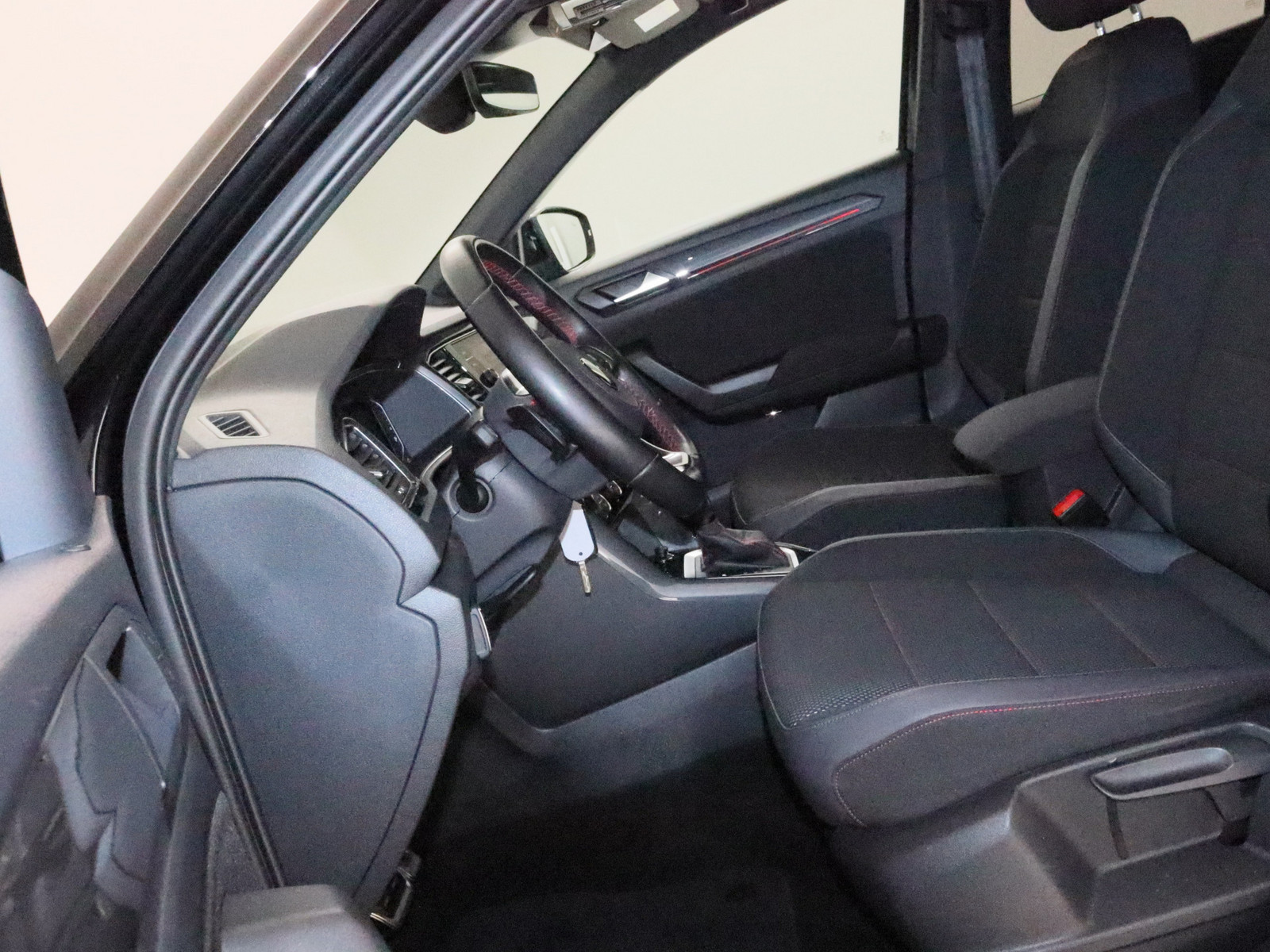 VW T-Roc 1.5 TSI Sport VW T-Roc 1.5 TSI Sport