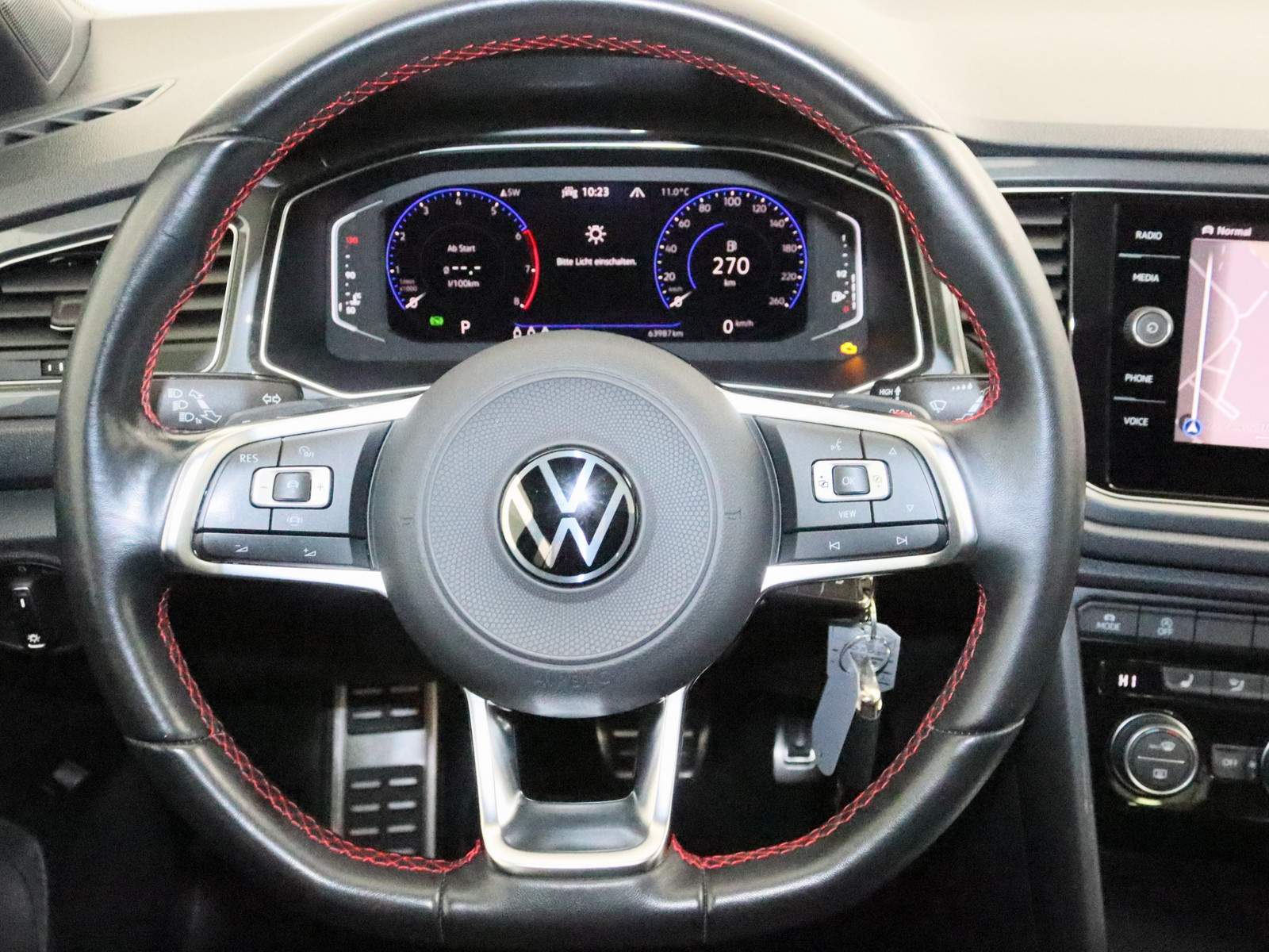 VW T-Roc 1.5 TSI Sport VW T-Roc 1.5 TSI Sport