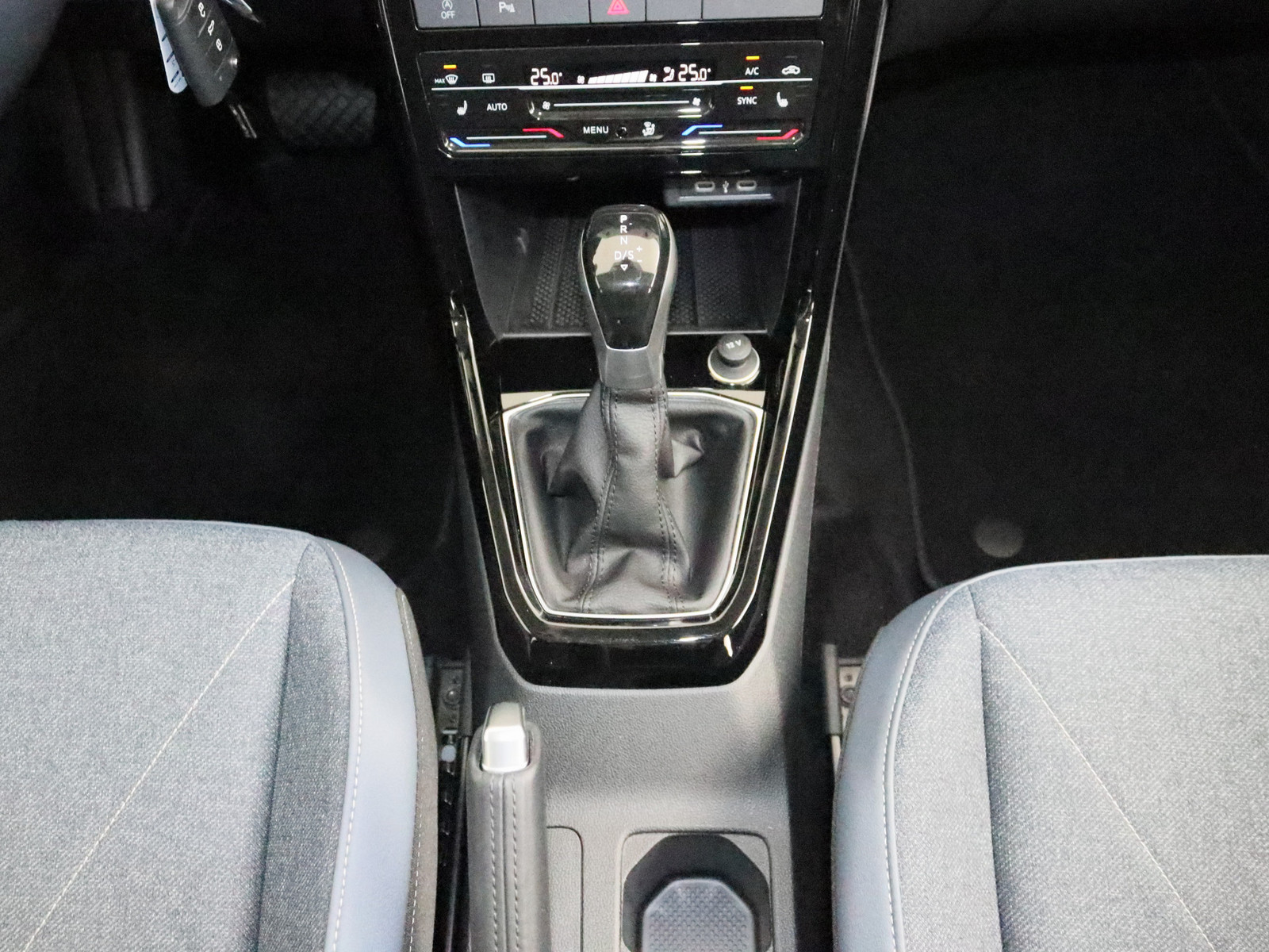 VW T-Cross 1.0 TSI Style VW T-Cross 1.0 TSI Style