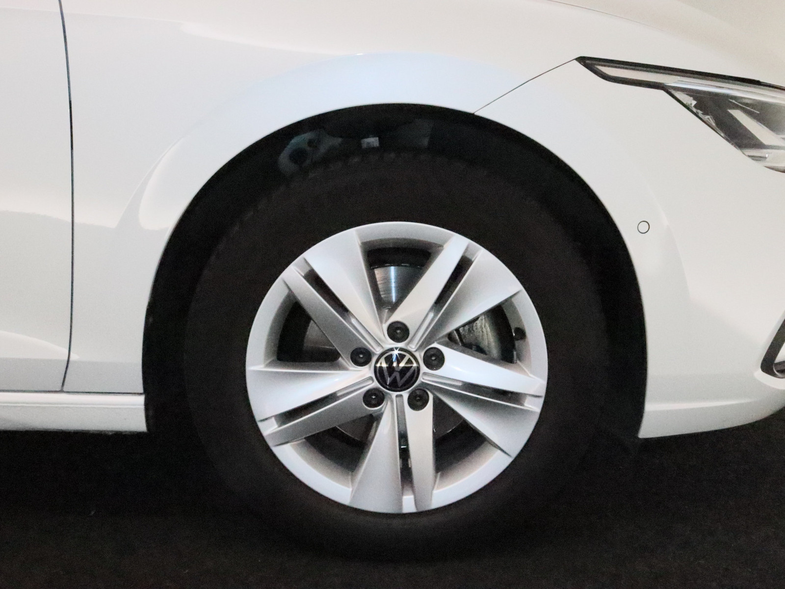 VW Golf VIII 1.5 eTSI Life VW Golf VIII 1.5 eTSI Life