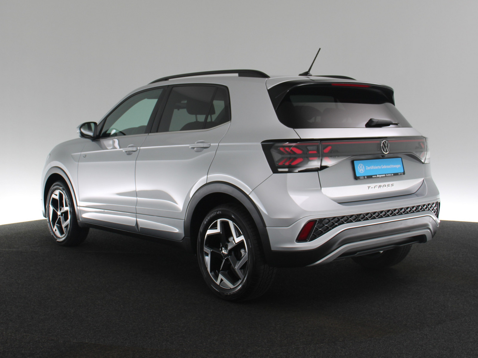 VW T-Cross 1.5 TSI R-Line VW T-Cross 1.5 TSI R-Line