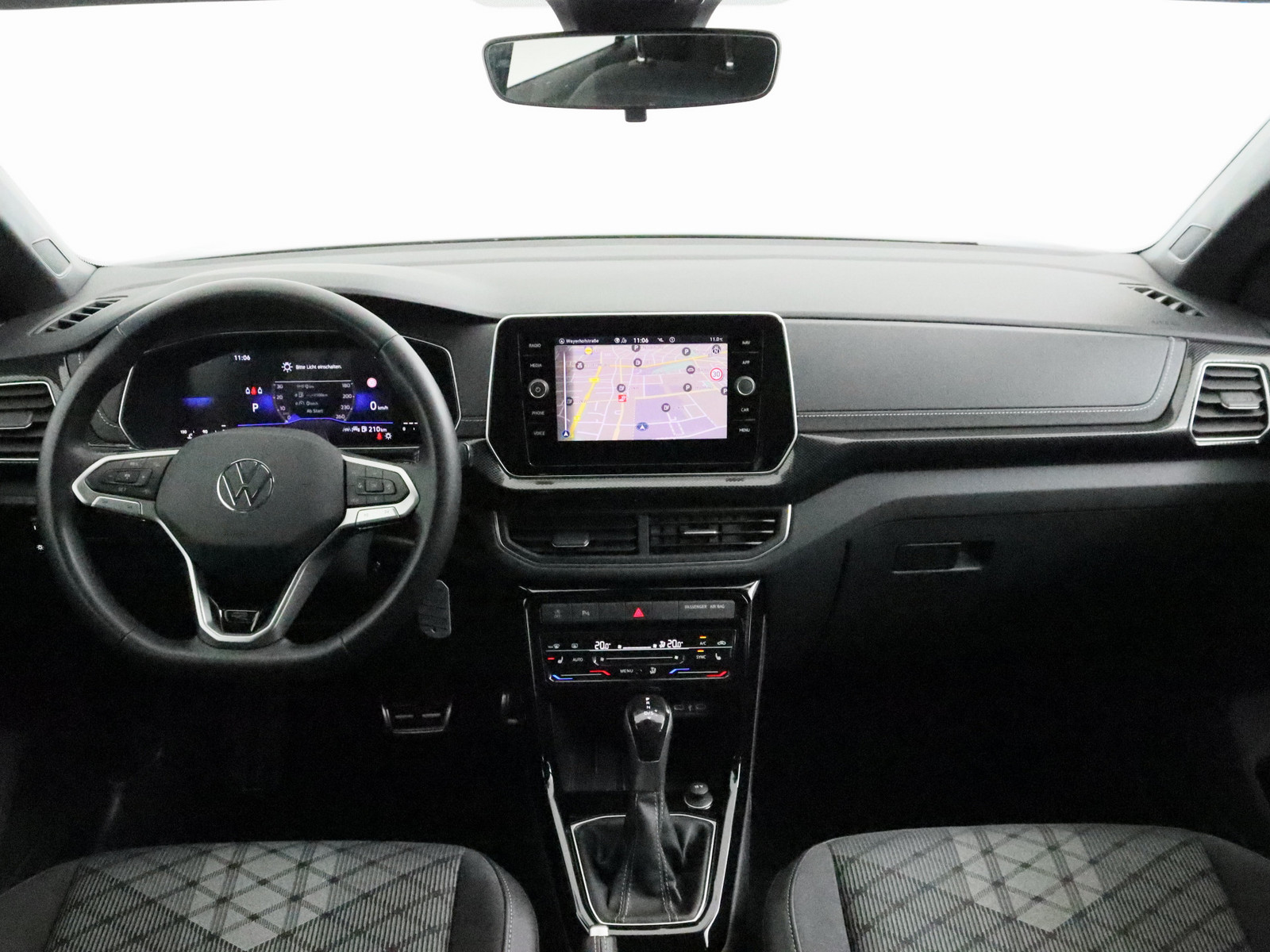 VW T-Cross 1.5 TSI R-Line VW T-Cross 1.5 TSI R-Line