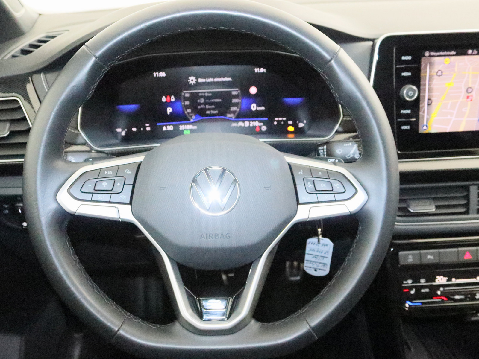 VW T-Cross 1.5 TSI R-Line VW T-Cross 1.5 TSI R-Line