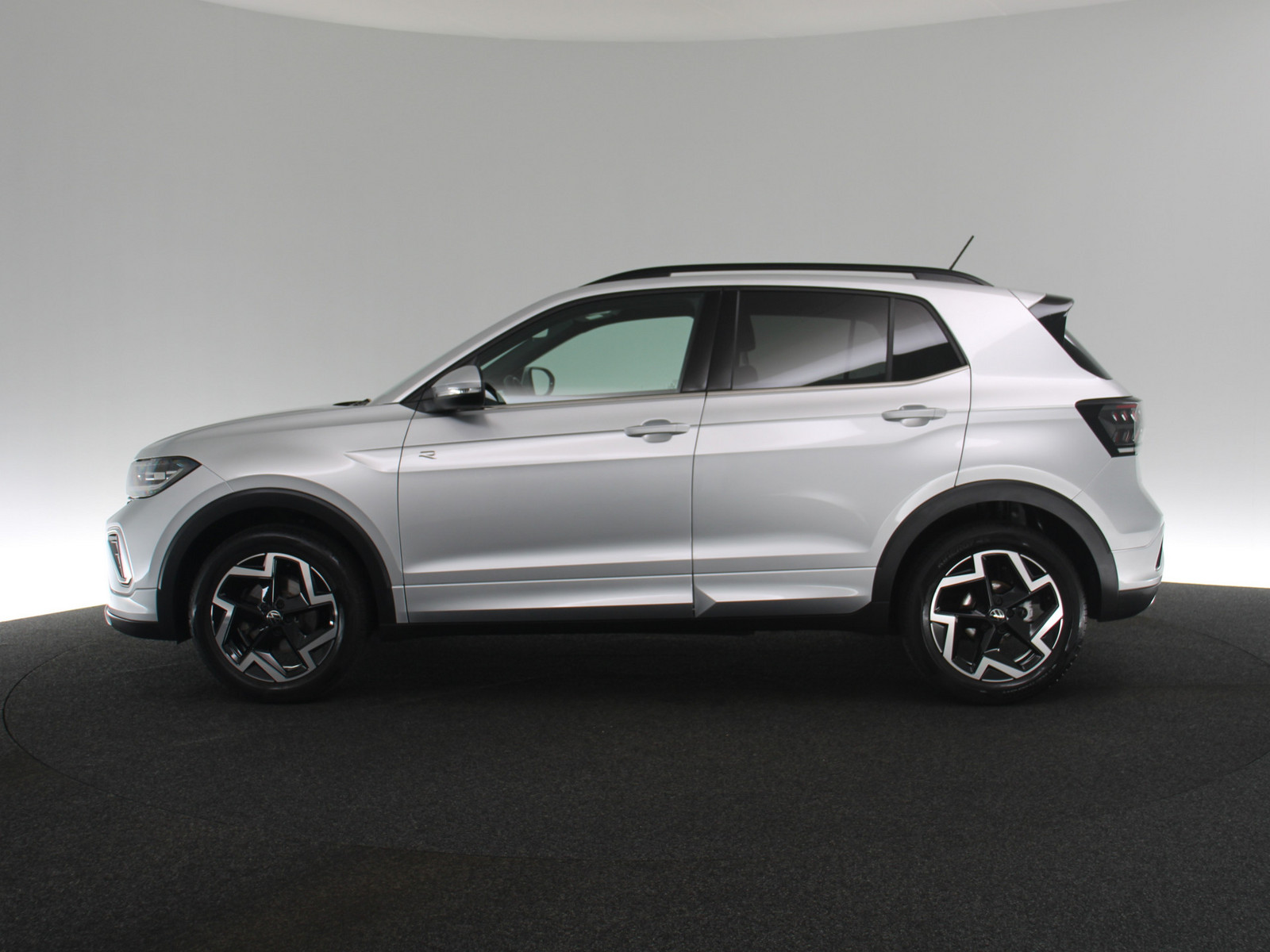 VW T-Cross 1.5 TSI R-Line VW T-Cross 1.5 TSI R-Line