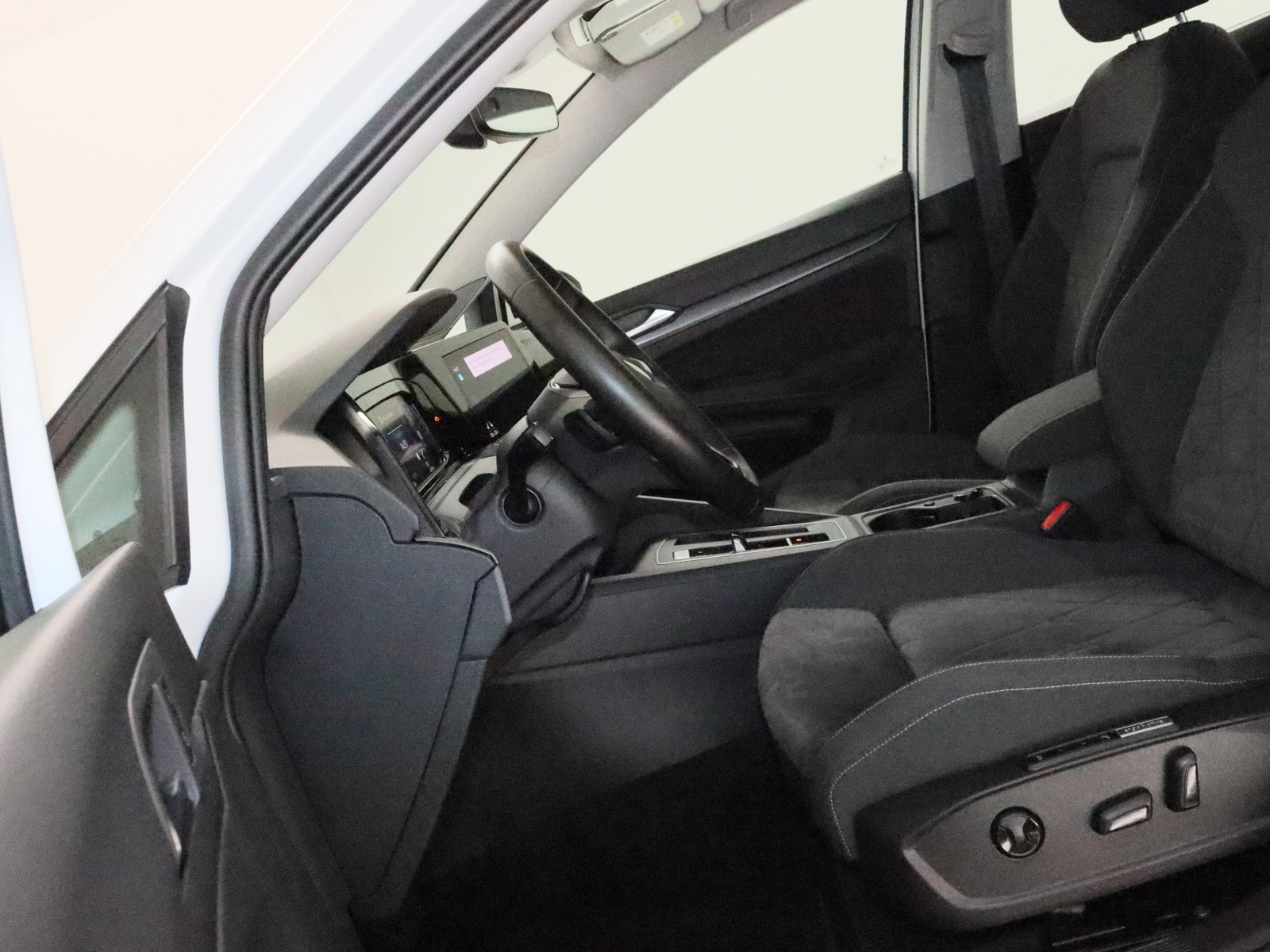 VW Golf VIII 1.5 eTSI Style VW Golf VIII 1.5 eTSI Style