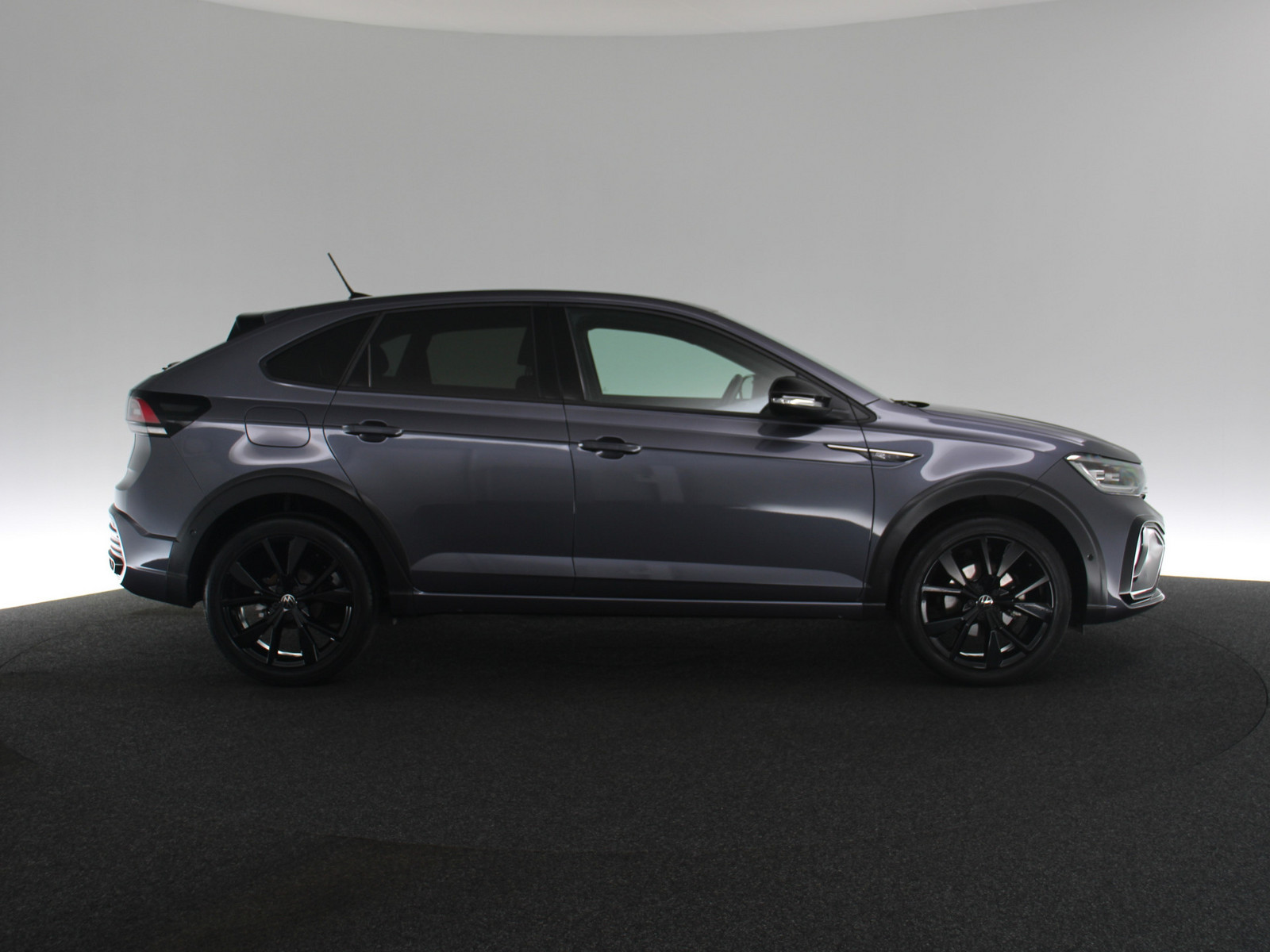 VW Taigo 1.0 TSI R-Line VW Taigo 1.0 TSI R-Line