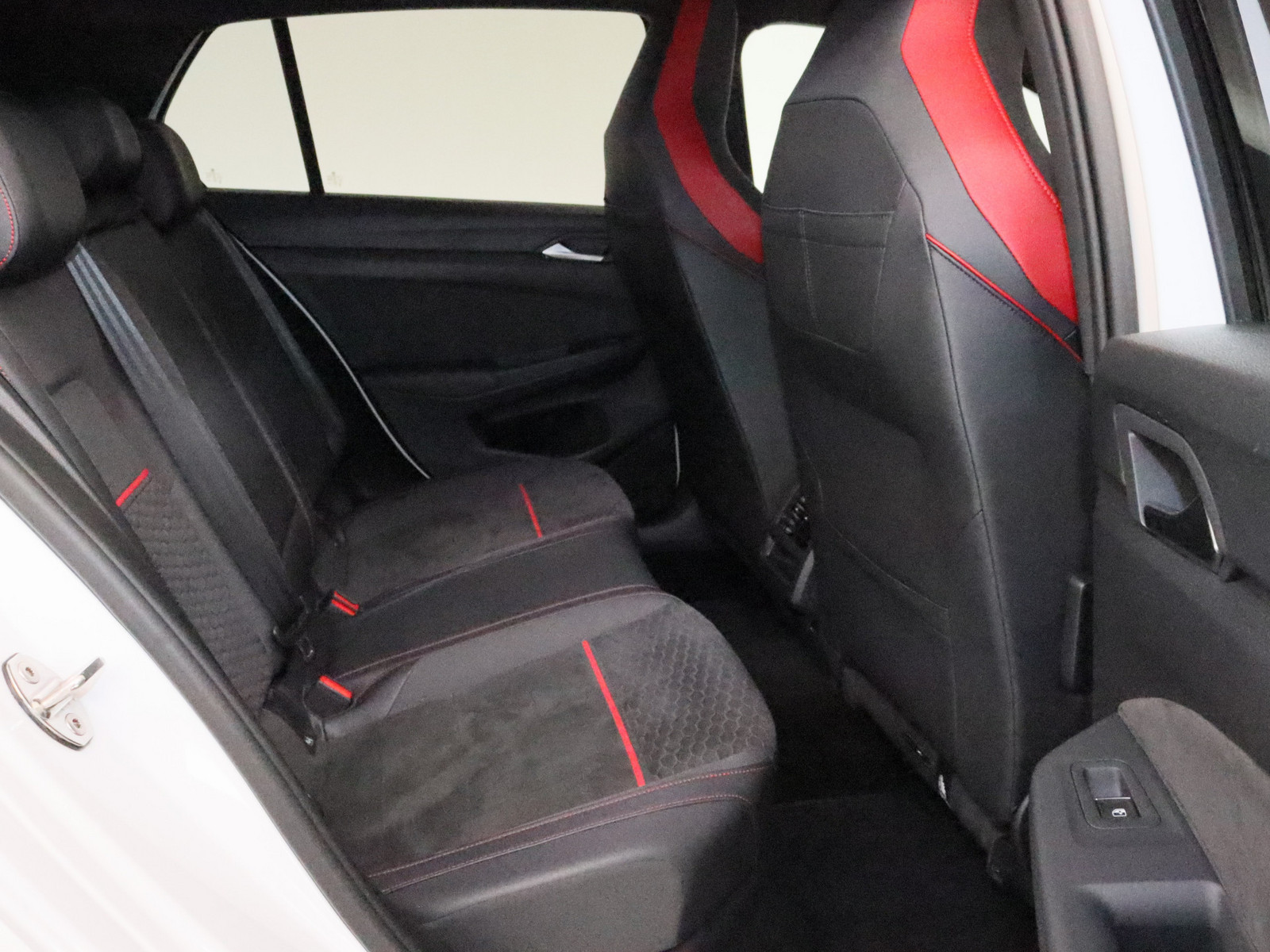 VW Golf VIII 2.0 TSI GTI Clubsport VW Golf VIII 2.0 TSI GTI Clubsport