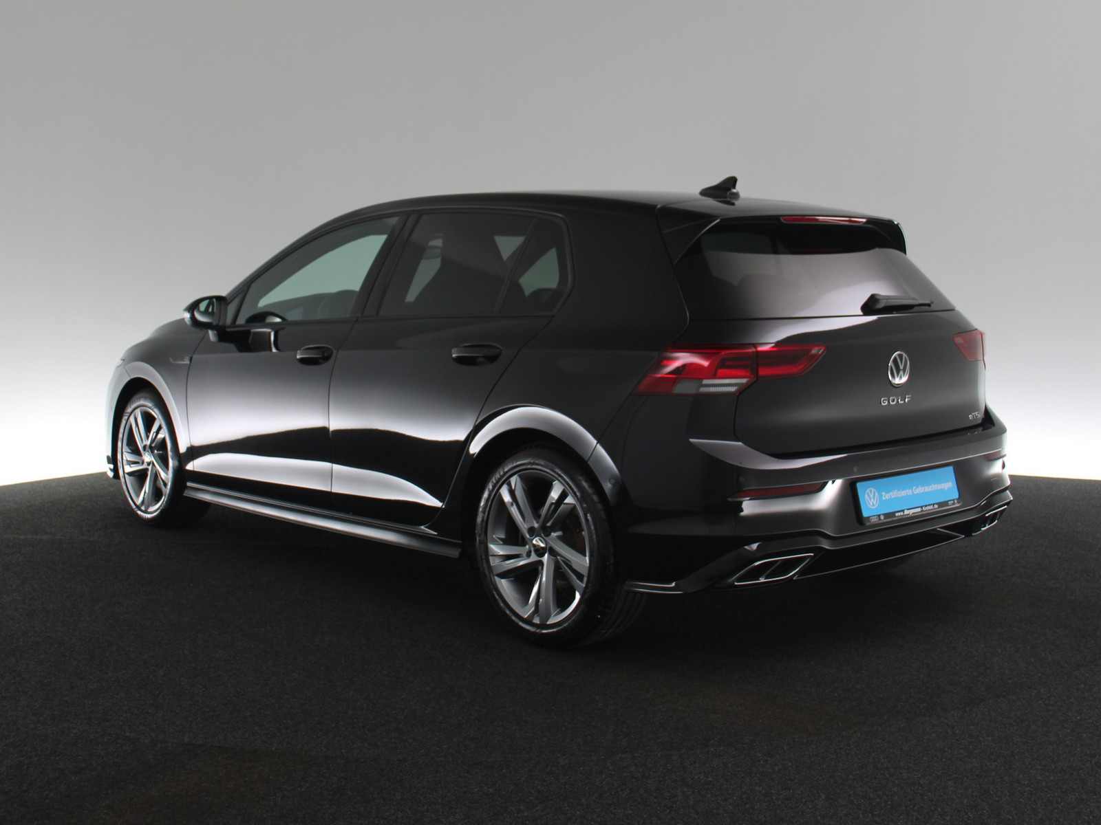 VW Golf VIII 1.5 eTSI R-Line VW Golf VIII 1.5 eTSI R-Line