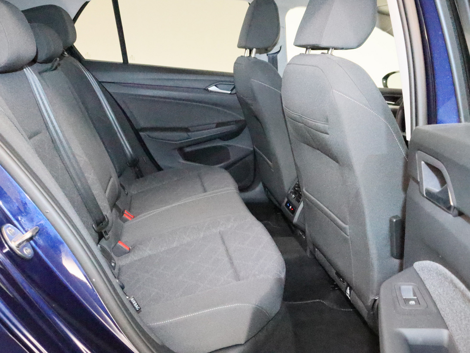 VW Golf VIII 1.5 eTSI Life VW Golf VIII 1.5 eTSI Life