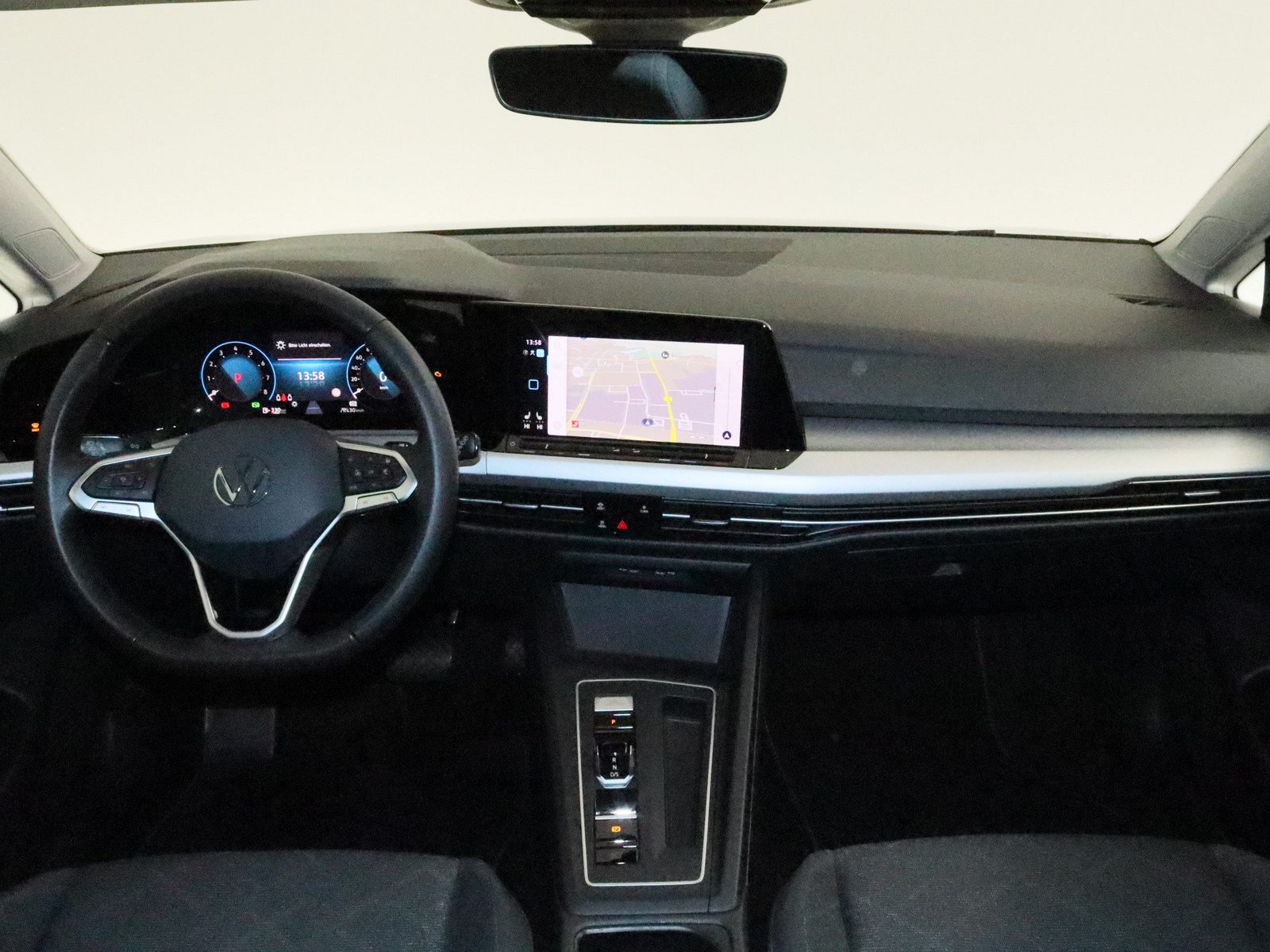 VW Golf VIII 1.5 eTSI Life VW Golf VIII 1.5 eTSI Life