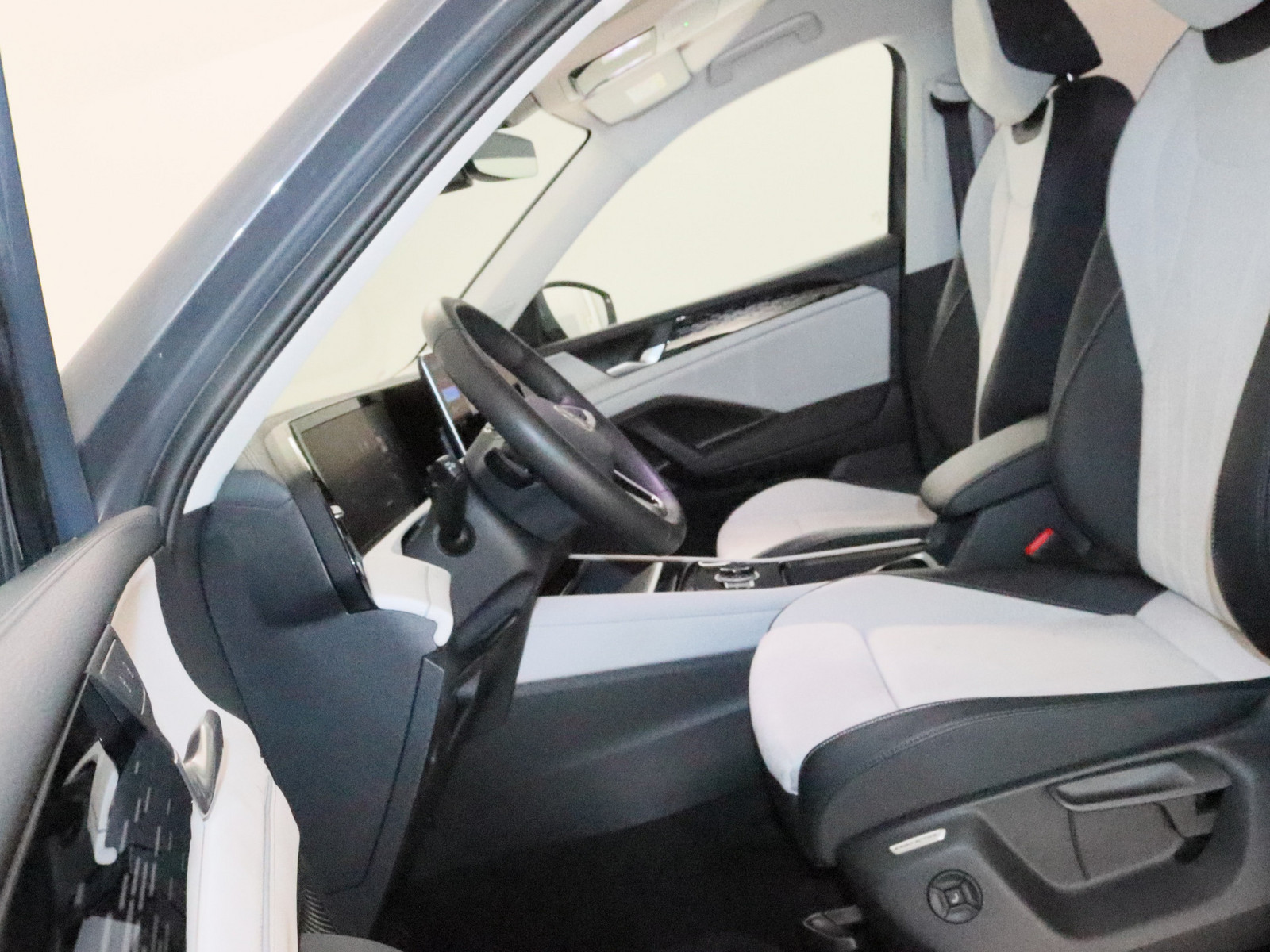 VW Tiguan 2.0 TDI Elegance 4Motion VW Tiguan 2.0 TDI Elegance 4Motion