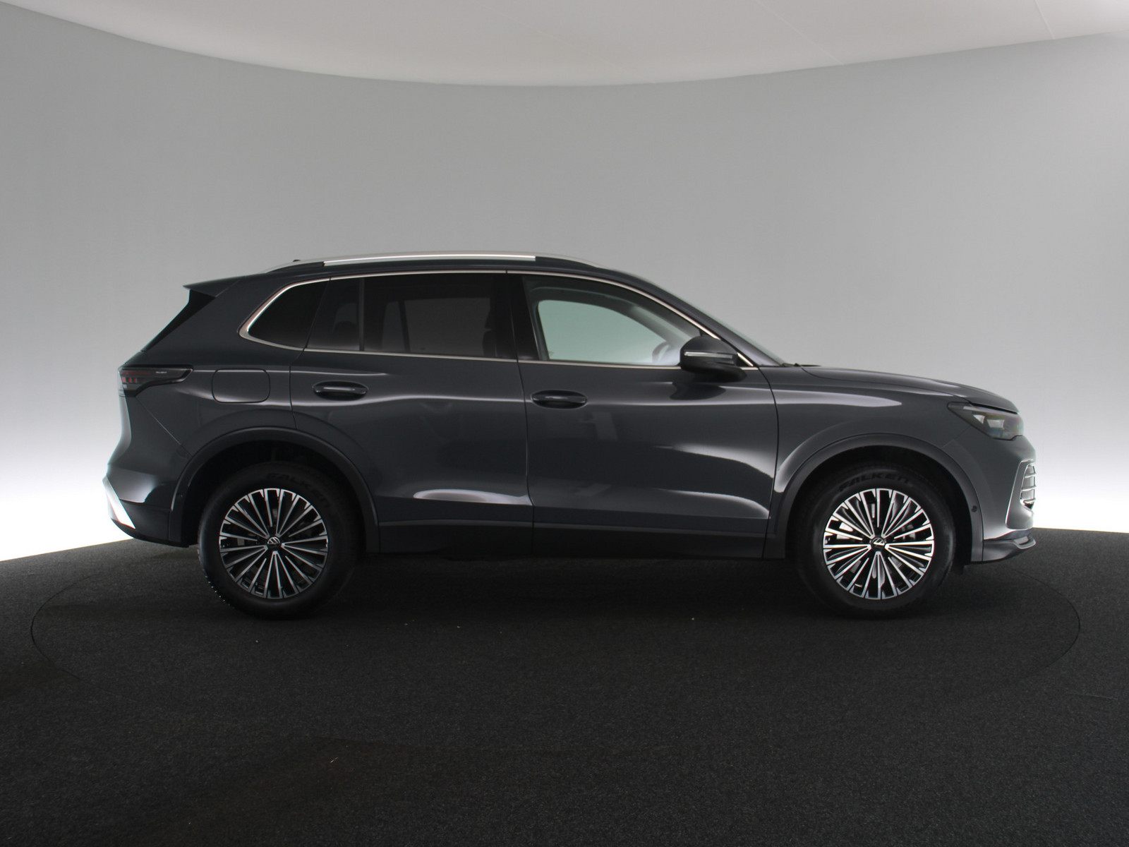 VW Tiguan 2.0 TDI Elegance 4Motion VW Tiguan 2.0 TDI Elegance 4Motion