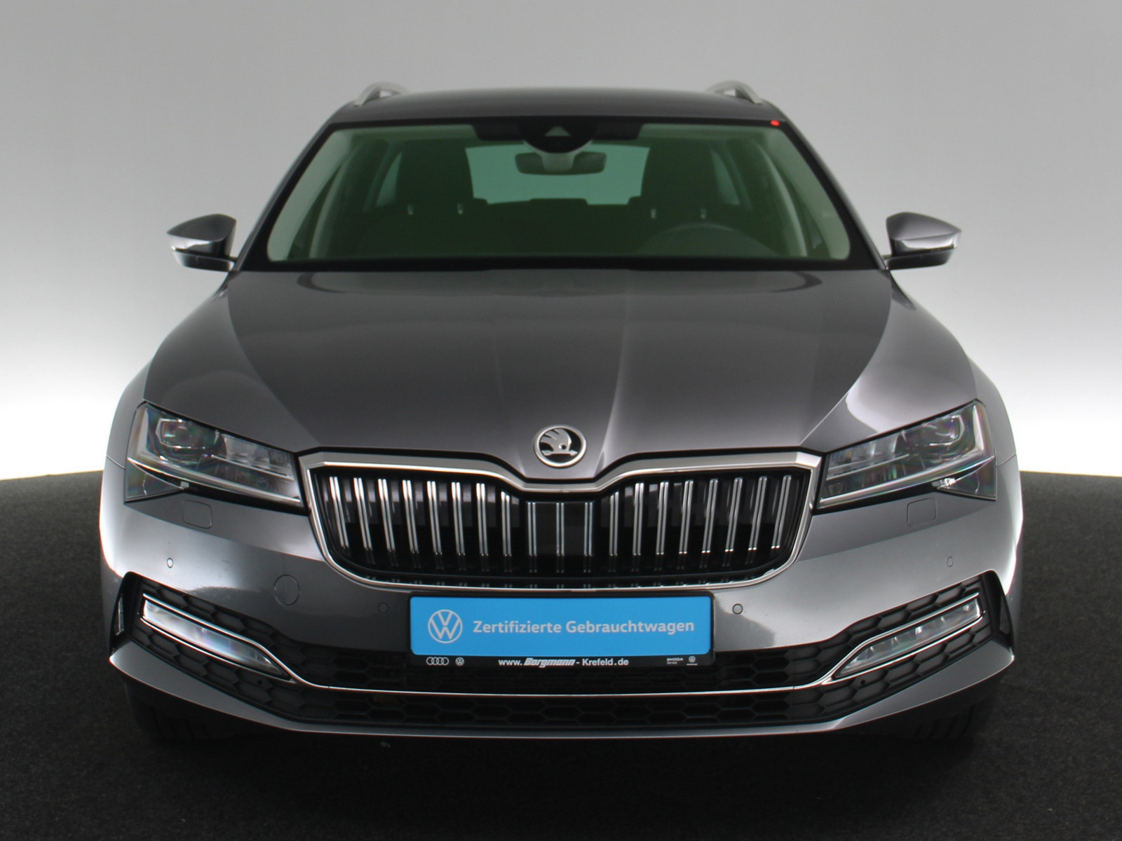 SKODA Superb Combi 2.0 TDI Style SKODA Superb Combi 2.0 TDI Style