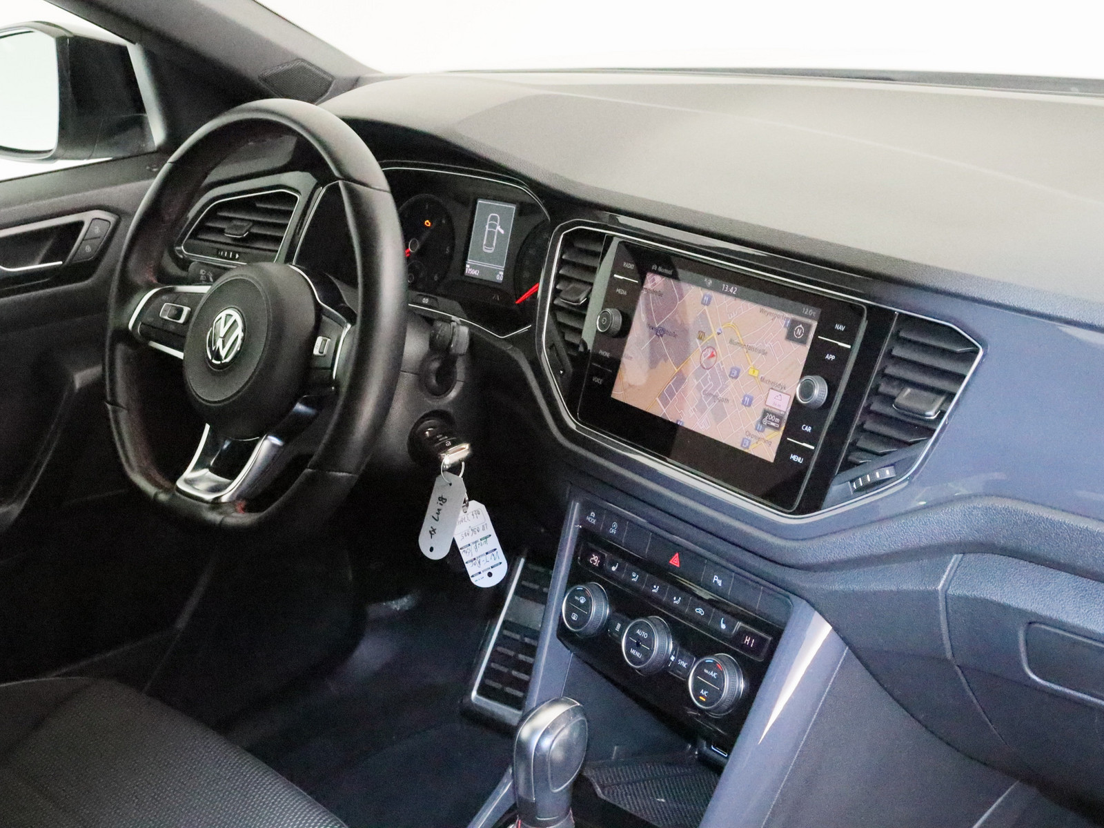 VW T-Roc 2.0 TDI Sport VW T-Roc 2.0 TDI Sport