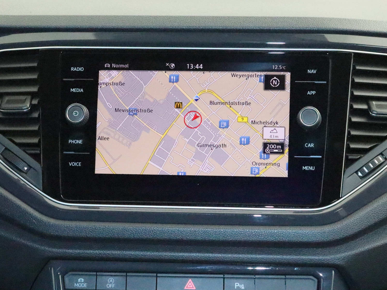 VW T-Roc 2.0 TDI Sport VW T-Roc 2.0 TDI Sport