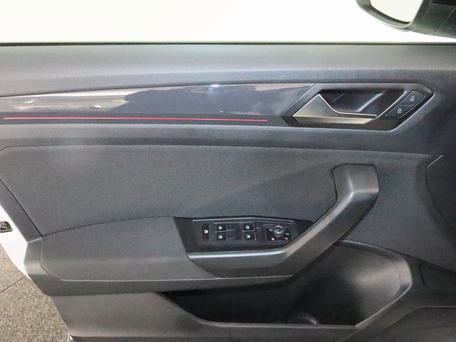 VW T-Roc 2.0 TDI Sport VW T-Roc 2.0 TDI Sport