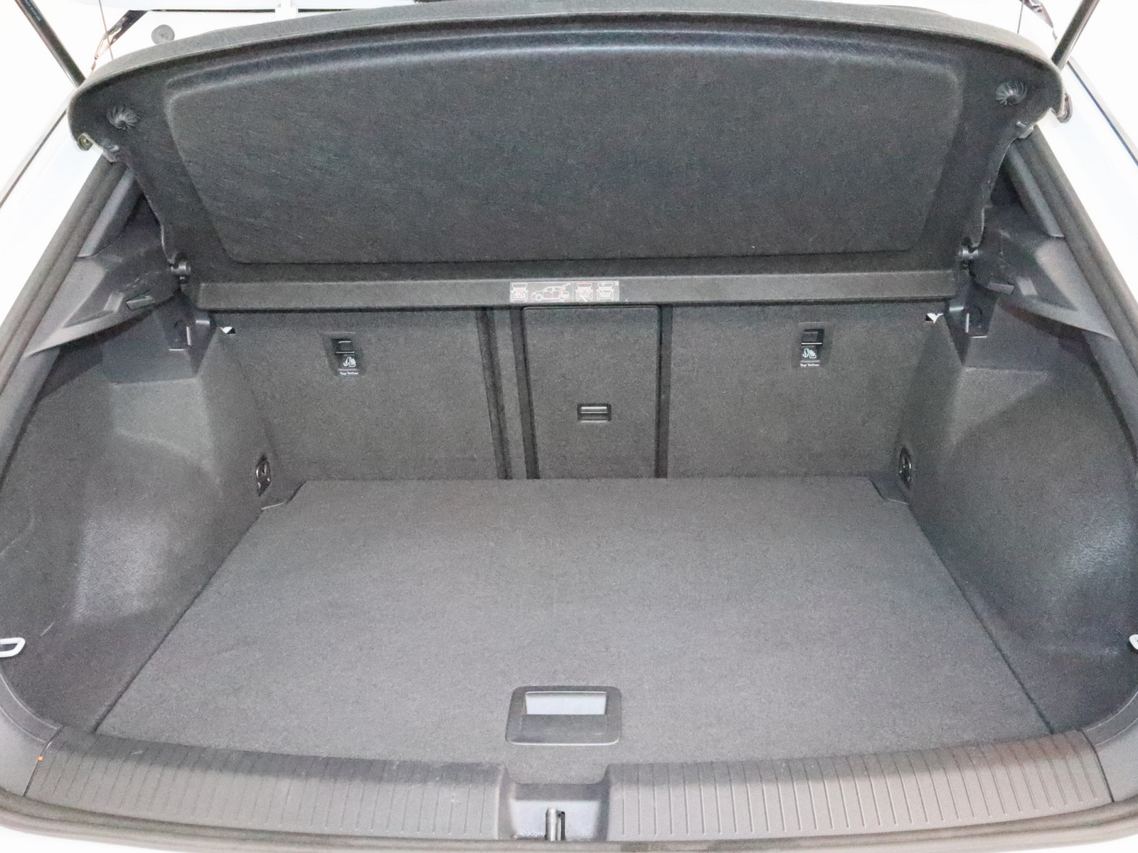 VW T-Roc 2.0 TDI Sport VW T-Roc 2.0 TDI Sport